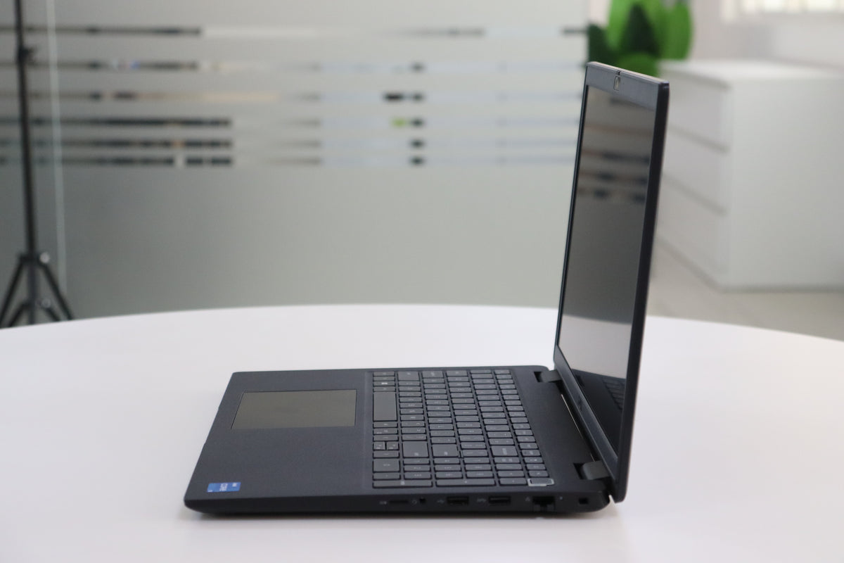 DELL LATITUDE 3530: 12th Gen i5, 8 GB RAM, 256 GB SSD, SN:53911 product photo 3