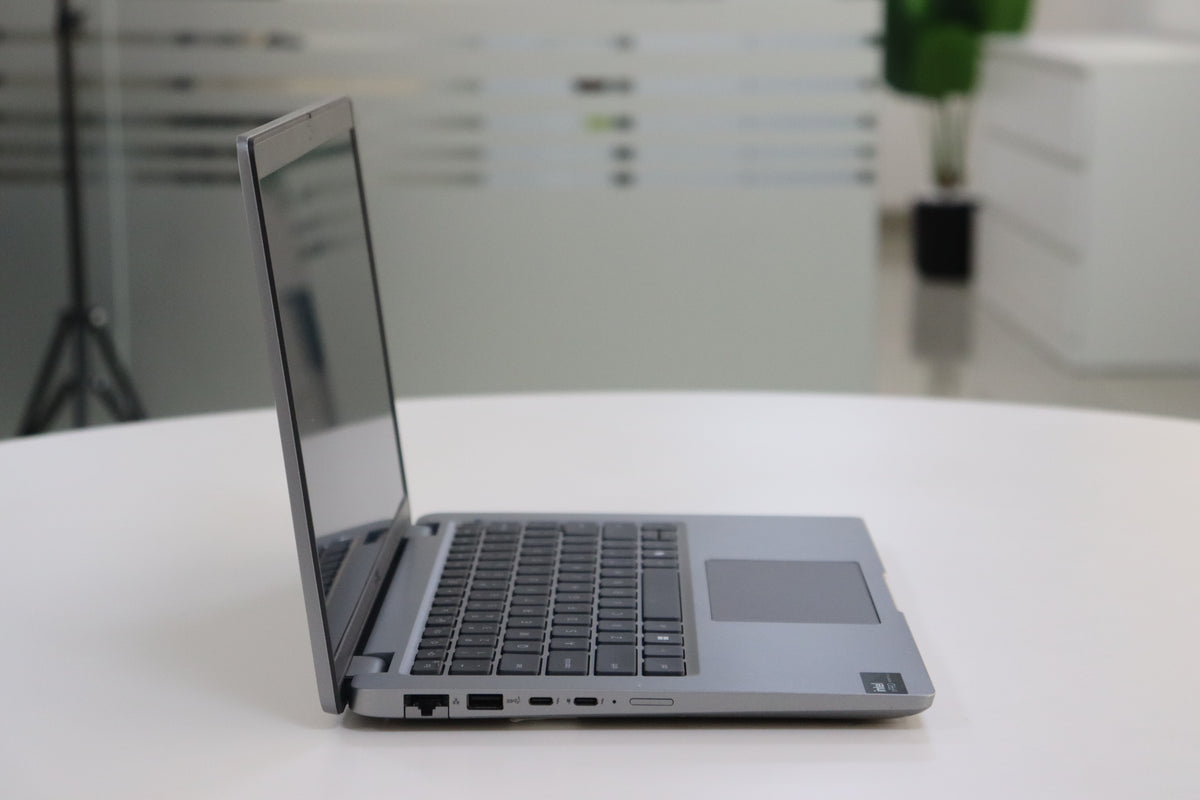Dell Latitude 5450 SN:09216 product photo 4