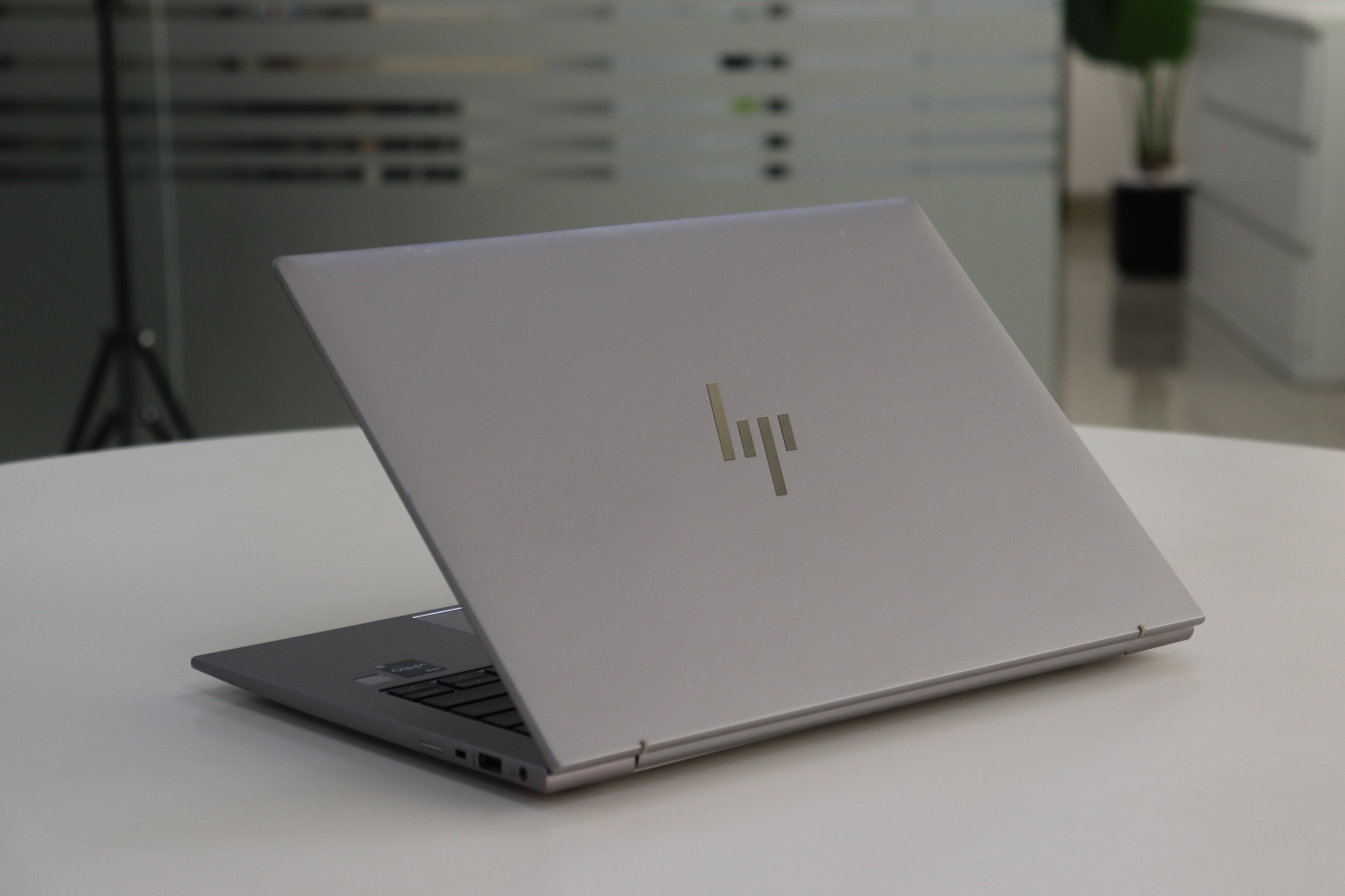 HP ZBook Firefly G10 SN:73516 product photo 6