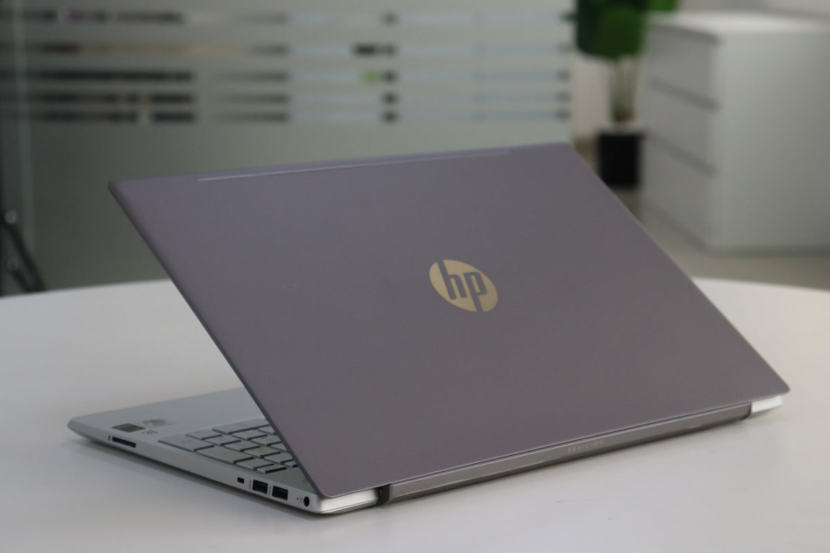 HP Pavilion 15 SN:74564 product photo 6