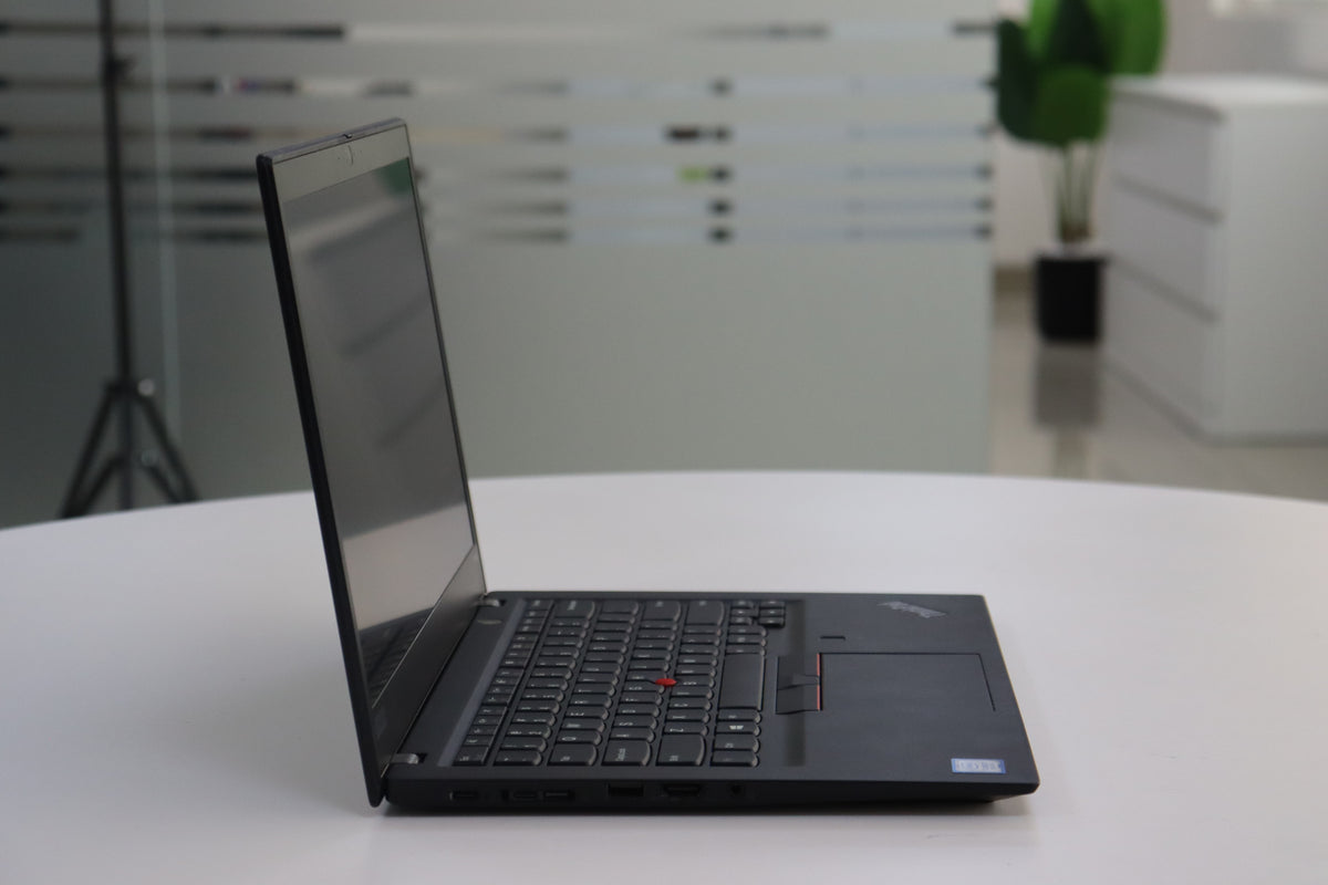 Lenovo ThinkPad T490s SN:84111 product photo 4
