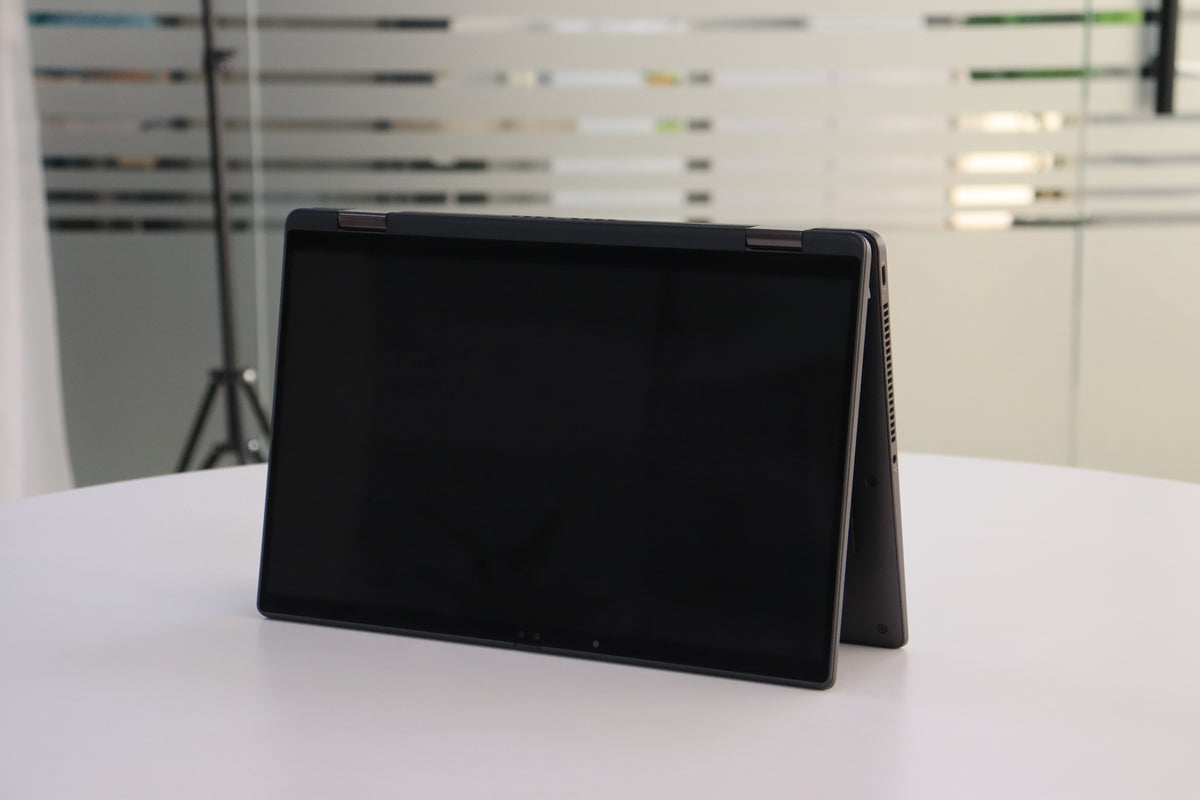 DELL LATITUDE 7430 SN:95635 tent mode view