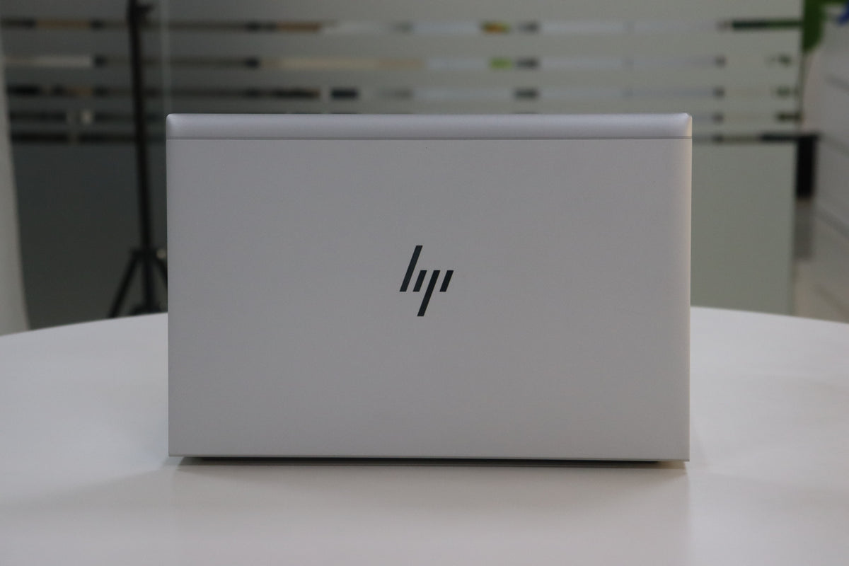 HP ELITEBOOK 840 G7 SN:95660 rear view