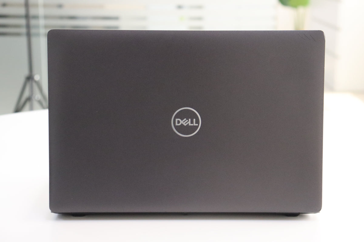 DELL LATITUDE 5401 SN:95826 rear view