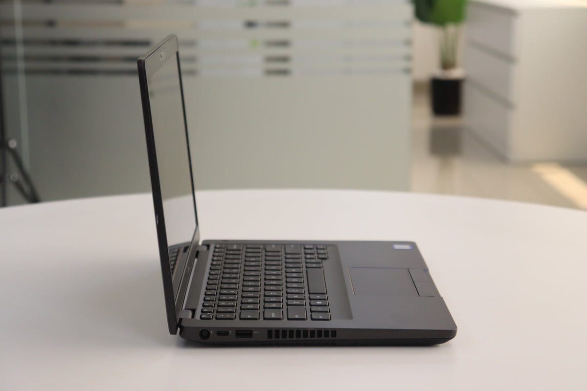 DELL LATITUDE 5401 SN:95827 left side view