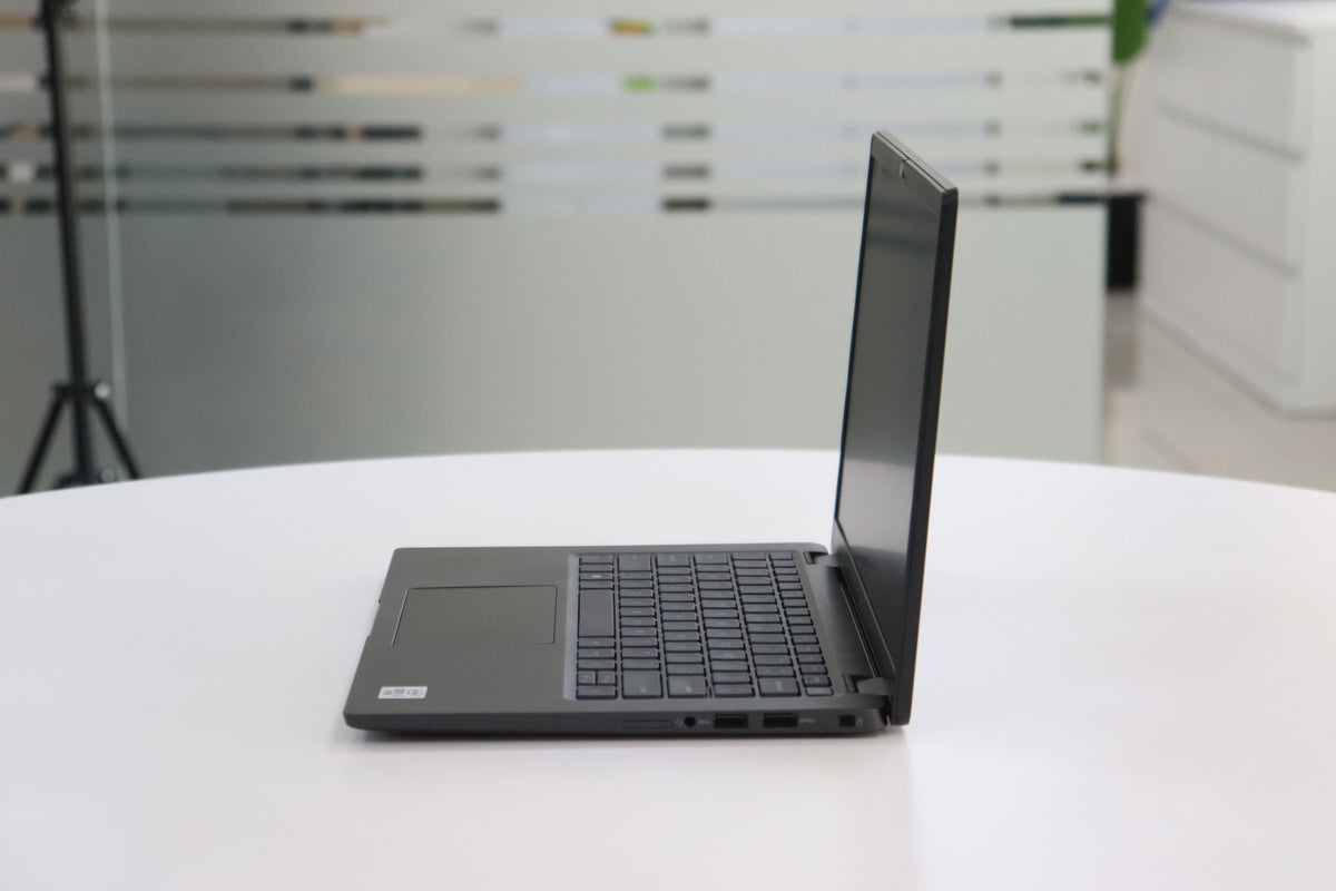 DELL LATITUDE 7410 SN:98059 right side view