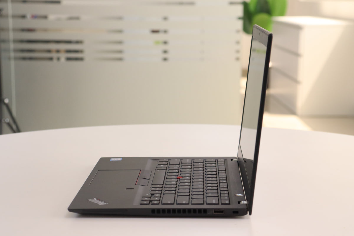 Lenovo ThinkPad T490s SN:16030 product photo 3