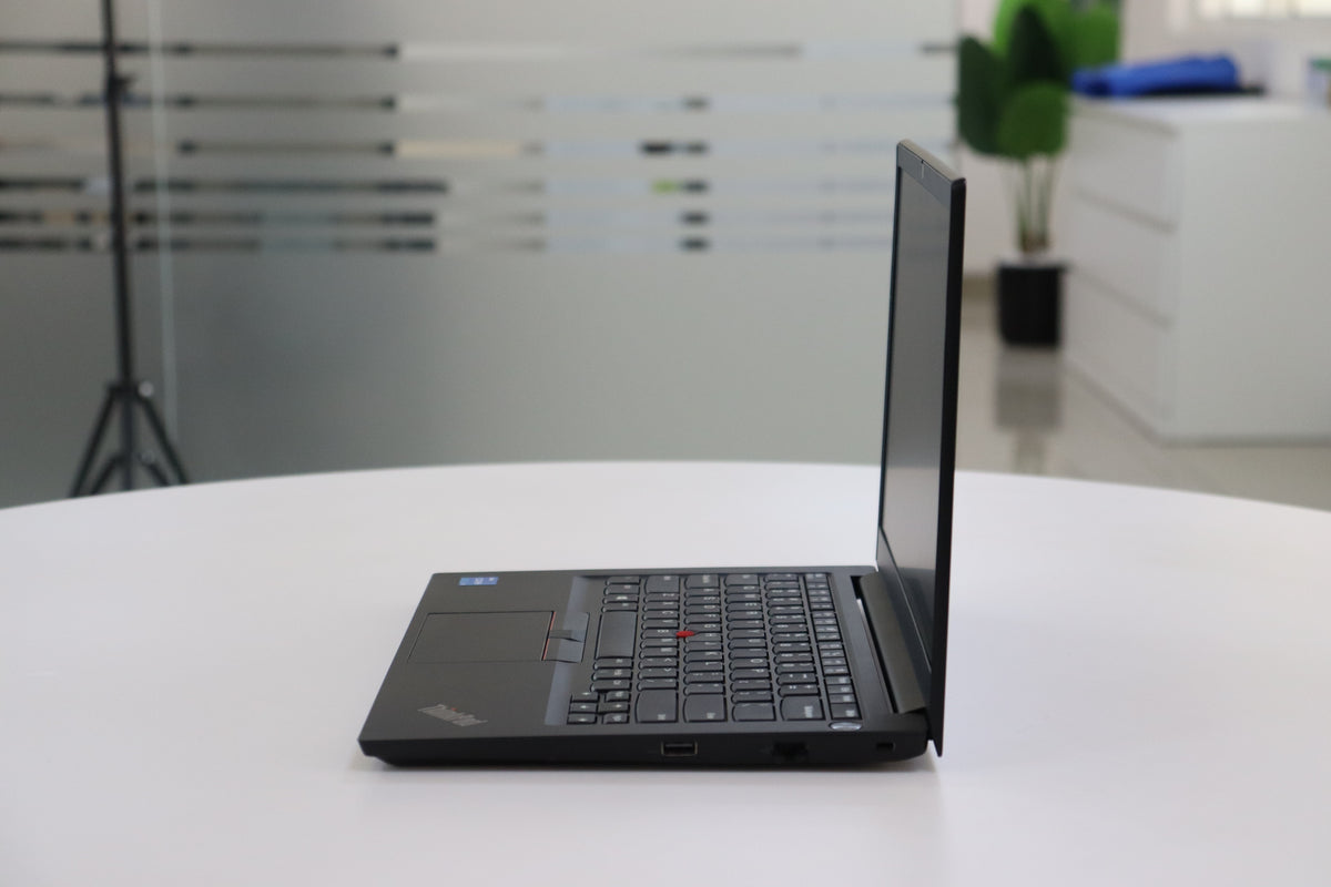 LENOVO THINKPAD E14 GEN 2 SN:16611 right side view
