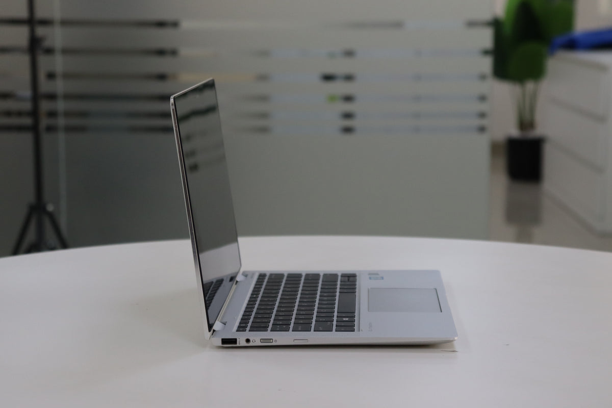 HP ELITEBOOK X360 1030 G3 SN:18745 left side view
