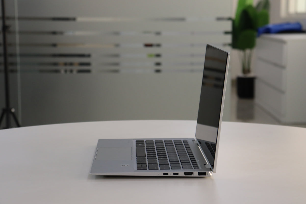 HP ELITEBOOK X360 1030 G7 SN:18857 right side view