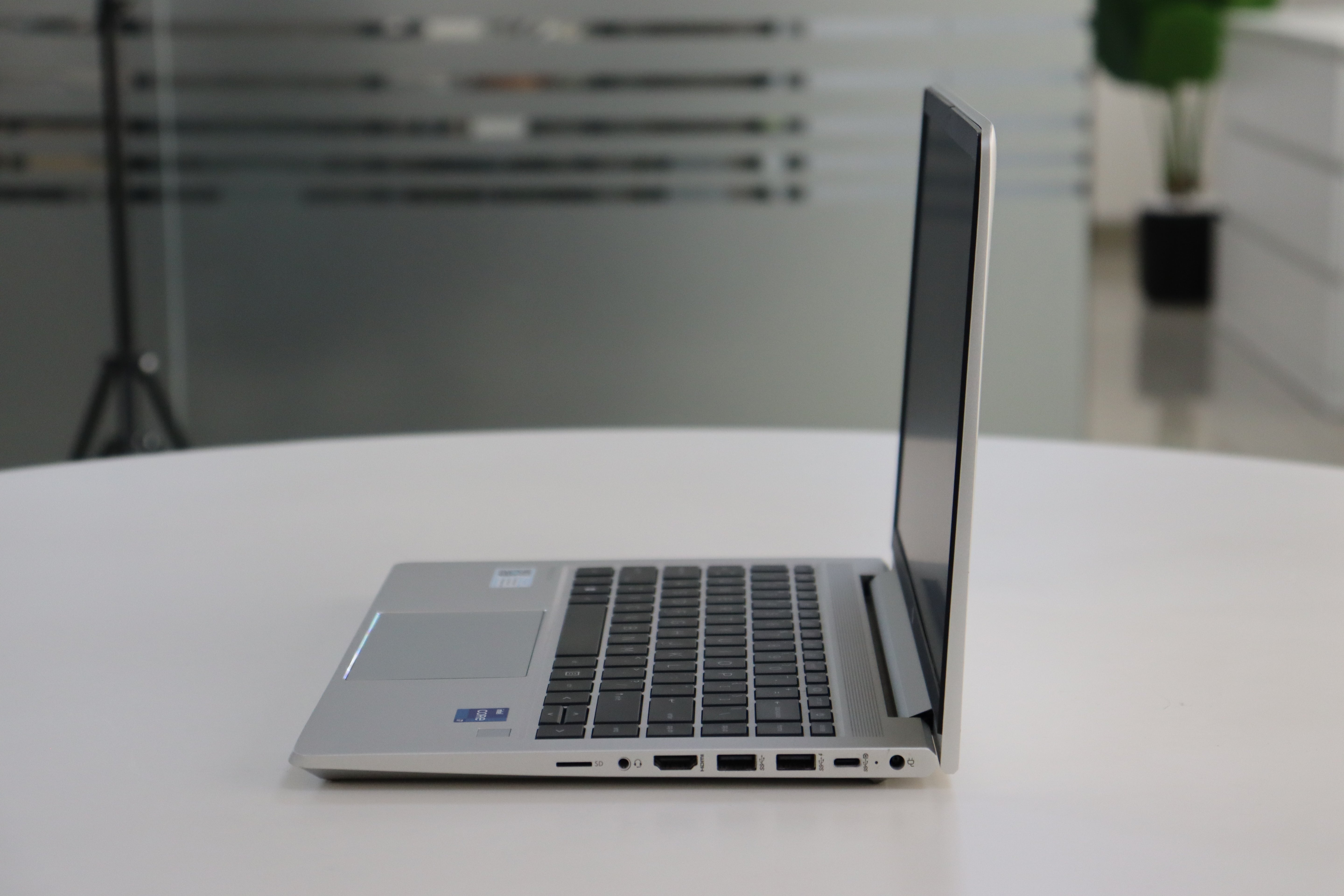 HP PROBOOK 440 G8 SN:18585 product photo 3