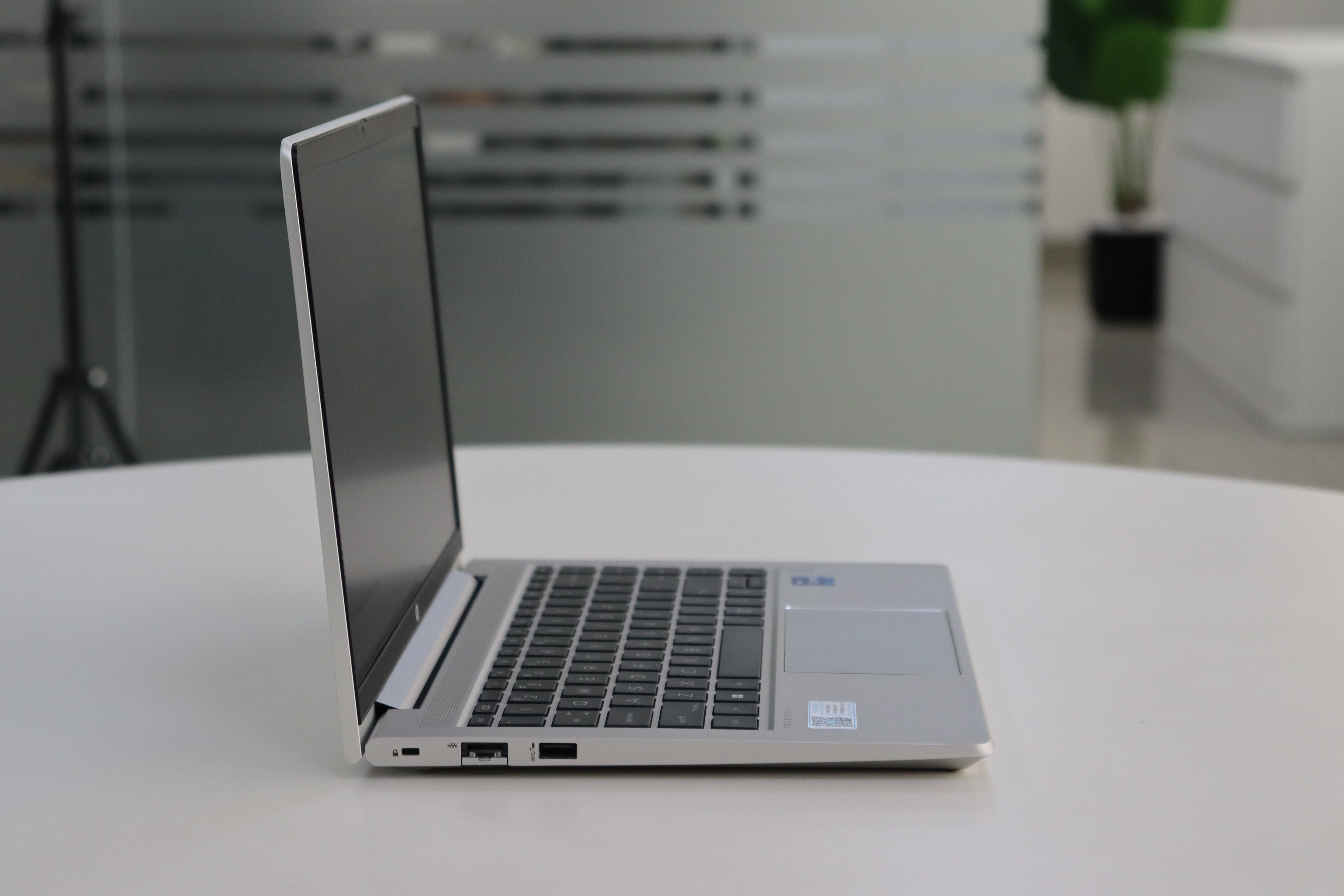 HP PROBOOK 440 G8 SN:18585 product photo 4