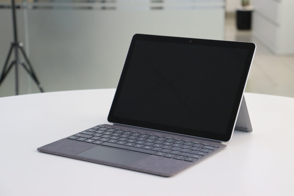 MICROSOFT SURFACE GO 3 SN:18618 right front angle