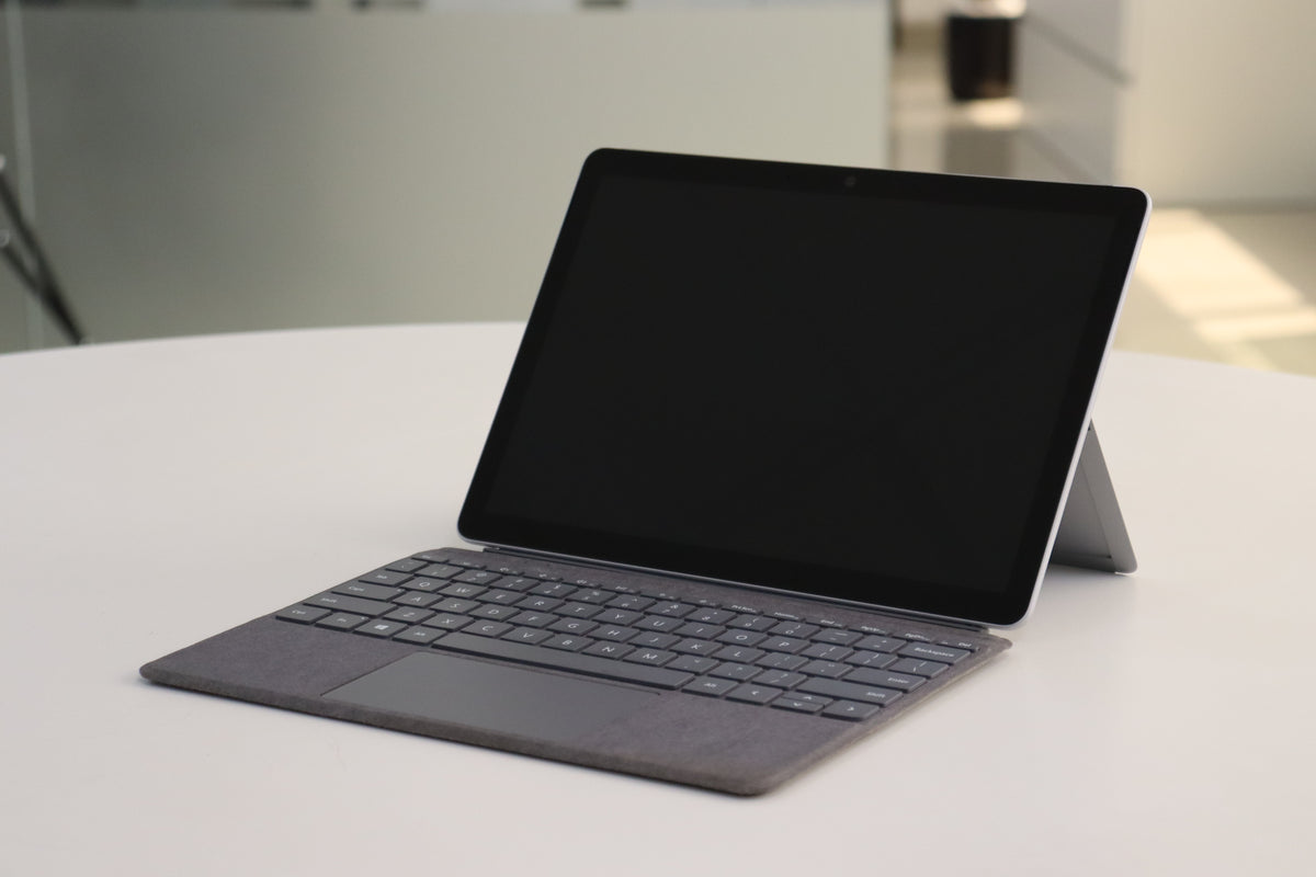 MICROSOFT SURFACE GO 3 SN:18620 right front angle