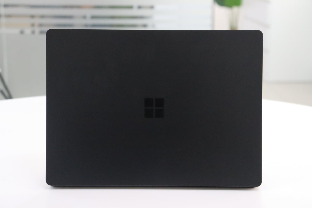MICROSOFT SURFACE LAPTOP 2 SN:18626 rear view
