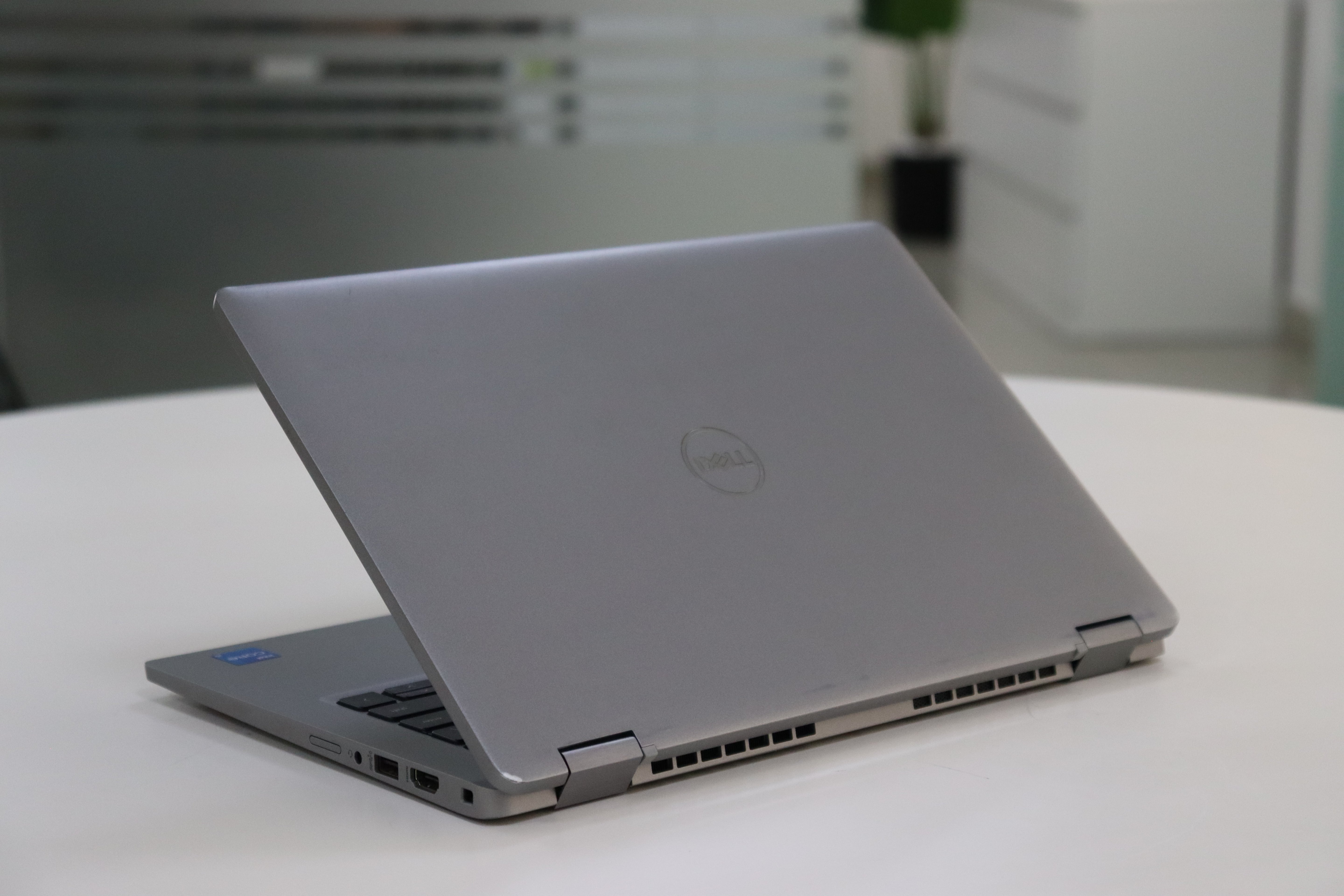 Dell Latitude 5330 SN:19343 product photo 6