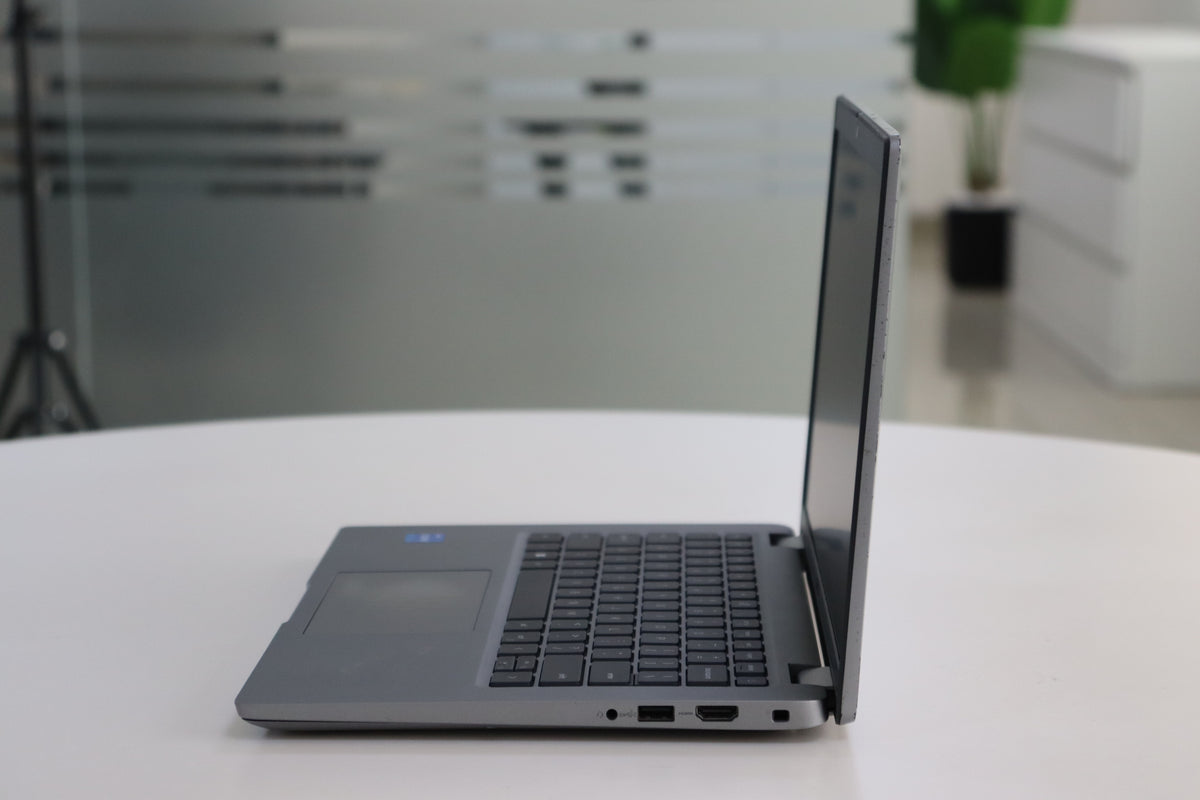 Dell Latitude 5440 SN:19369 product photo 3