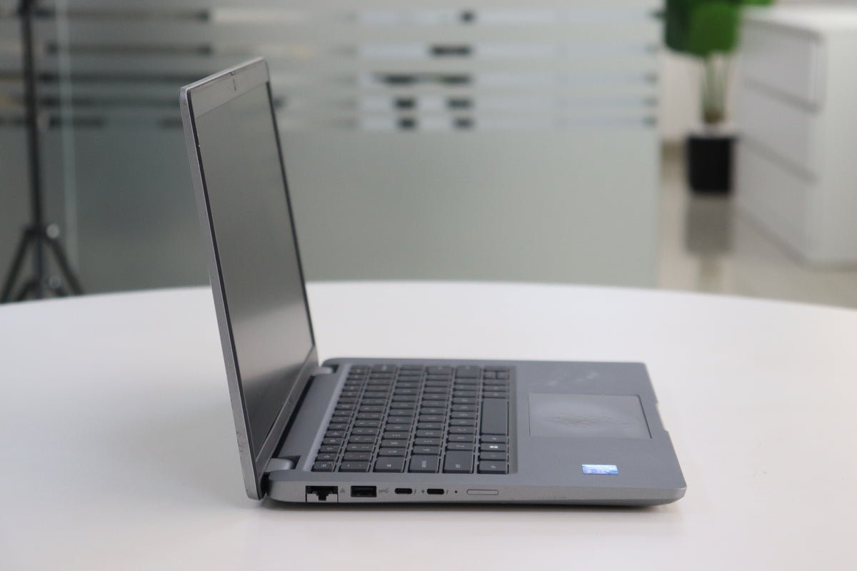 Dell Latitude 5440 SN:19369 product photo 4