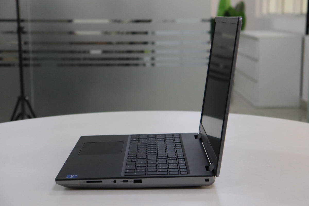 DELL PRECISION 7670: 12th Gen i7, 32 GB RAM, 512 GB SSD, SN:19515 product photo 3