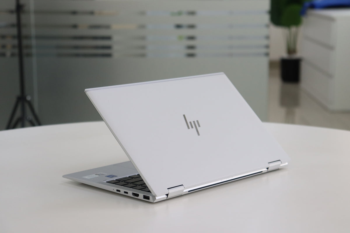 HP ELITEBOOK X360 1040 G8 SN:21447 rear right angle