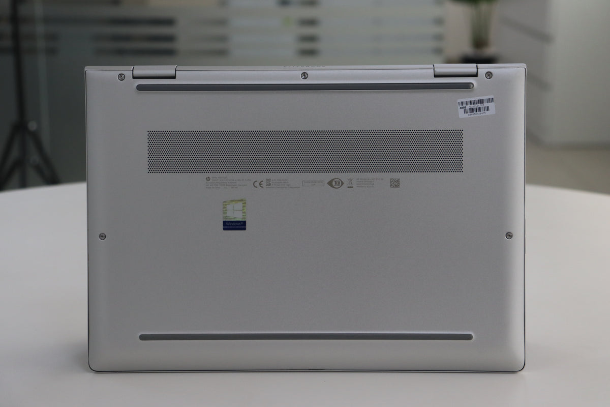HP ELITEBOOK X360 830 G6 SN:21475 bottom view