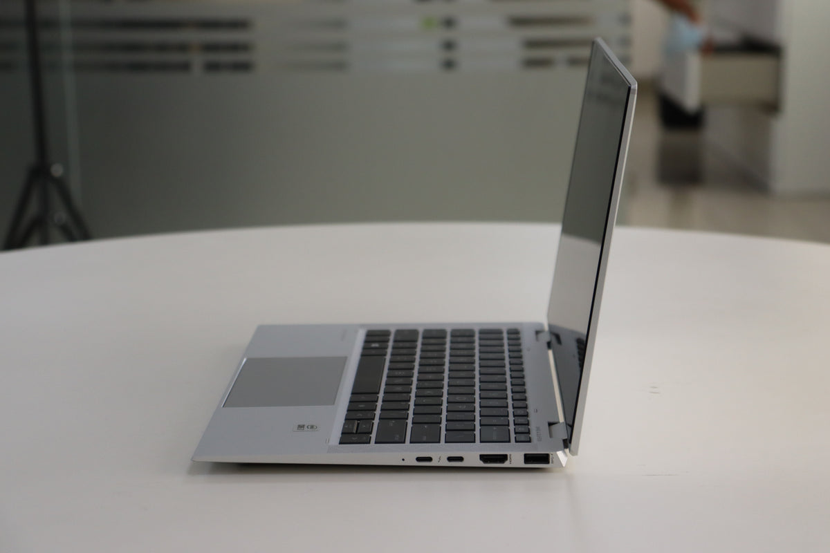 HP EliteBook X360 1030 G7 SN:23537 product photo 3