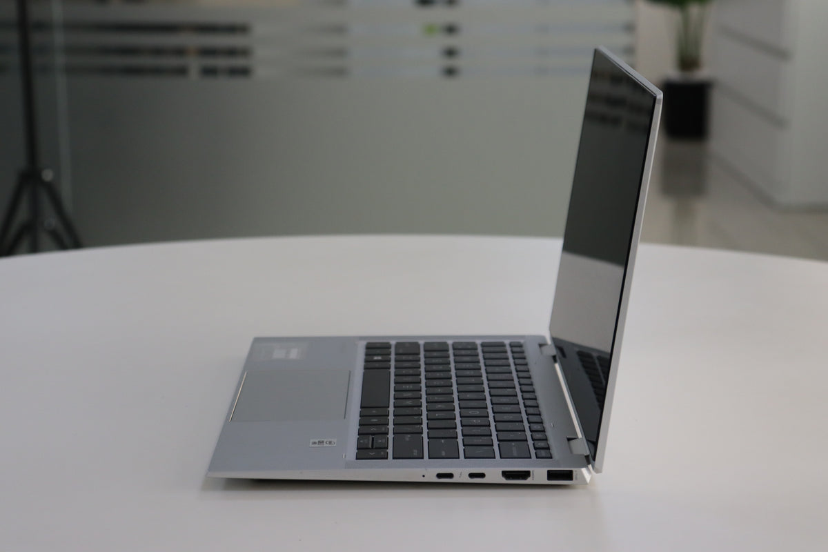 HP EliteBook X360 1030 G7 SN:23540 product photo 3