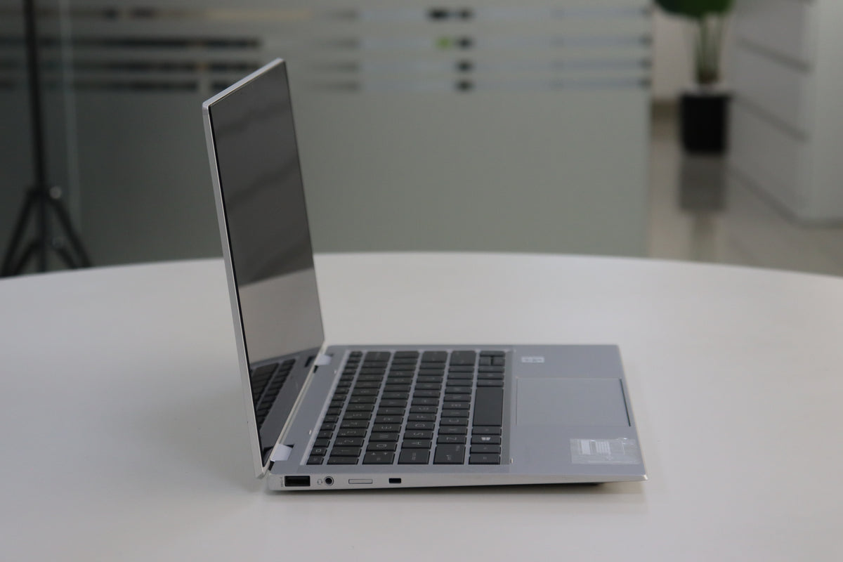 HP EliteBook X360 1030 G7 SN:23540 product photo 4