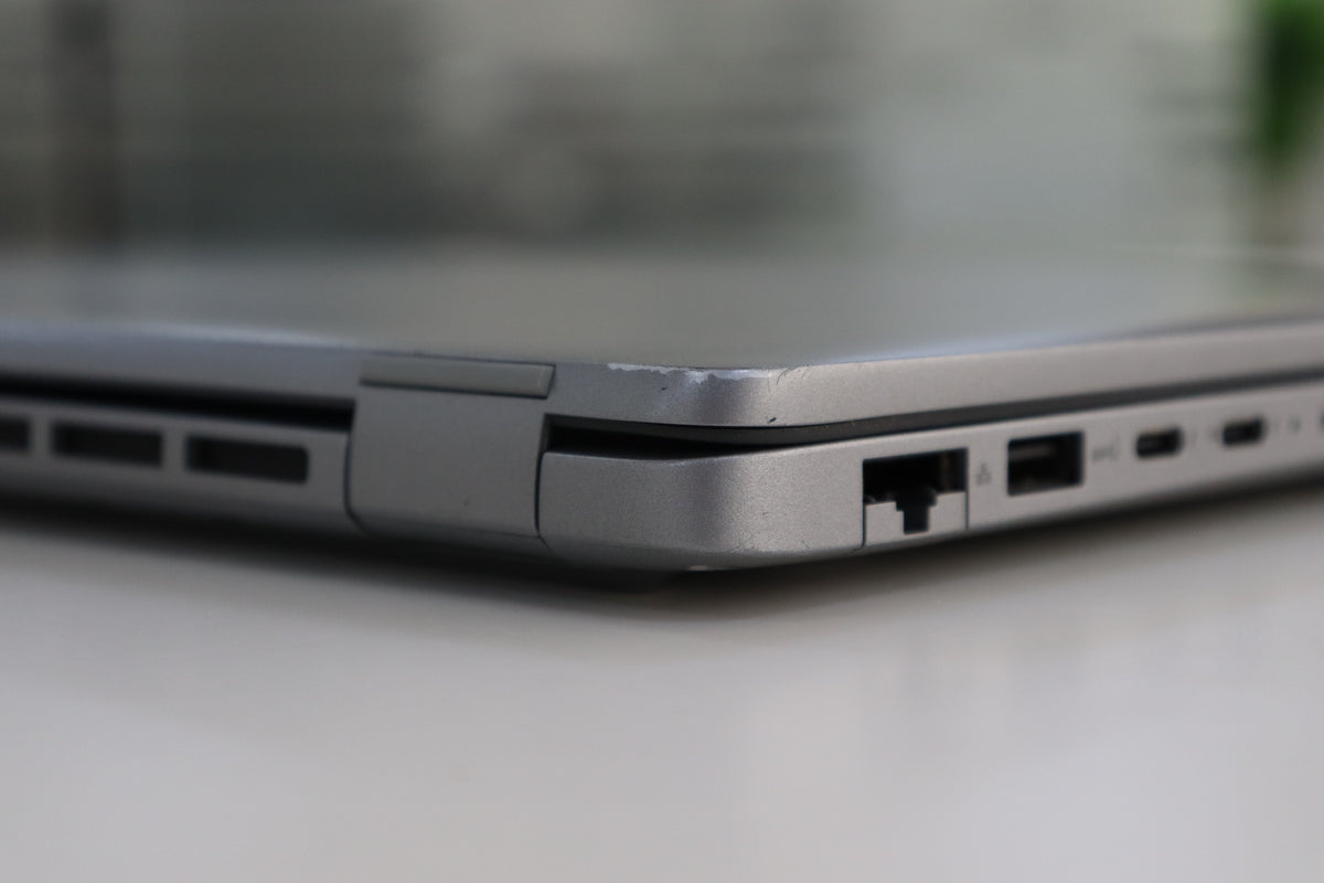 Dell Latitude 5450 SN:23602 product photo 8