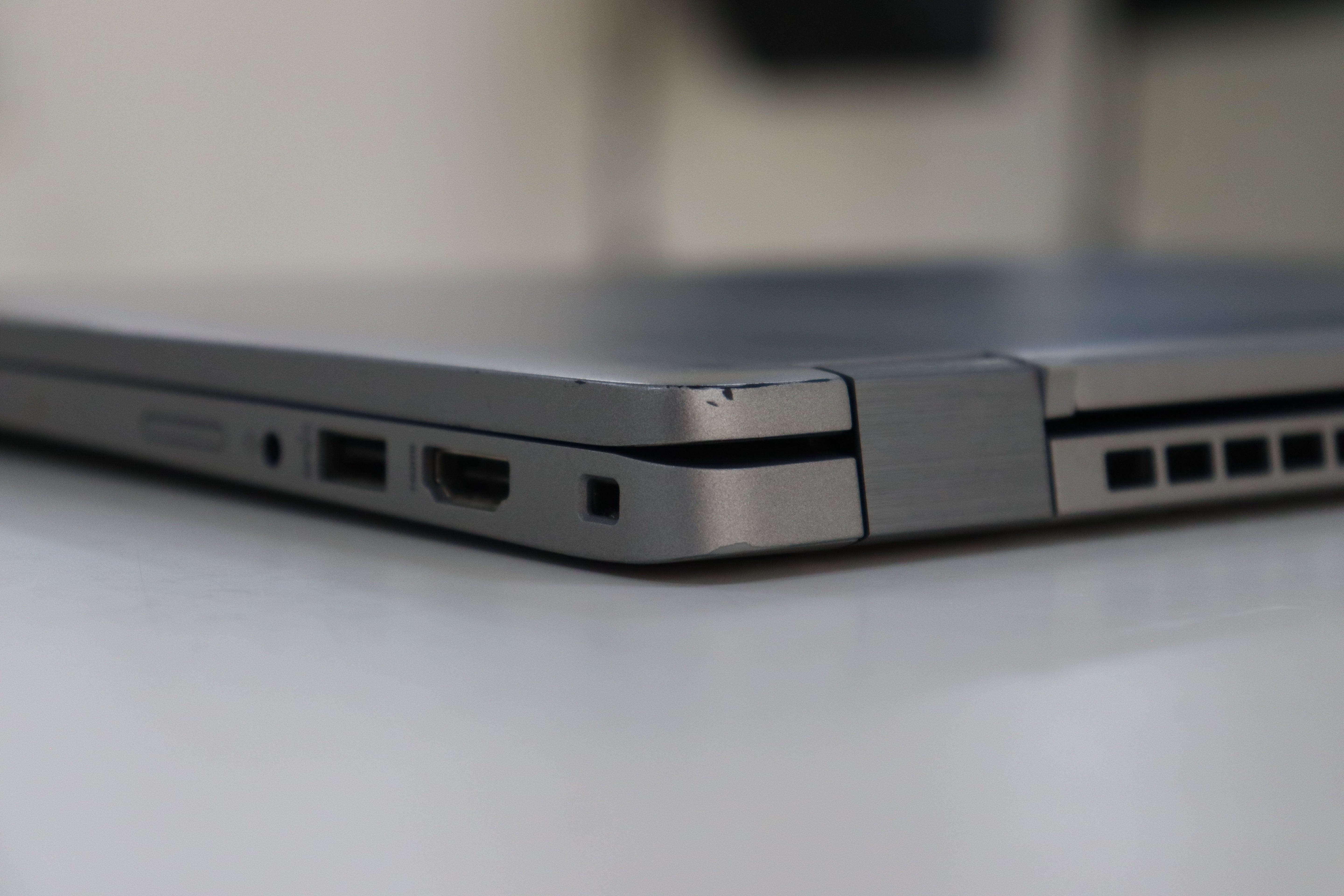 DELL LATITUDE 5330: 12th Gen i5, 16 GB RAM, 256 GB SSD, SN:27632 product photo 8