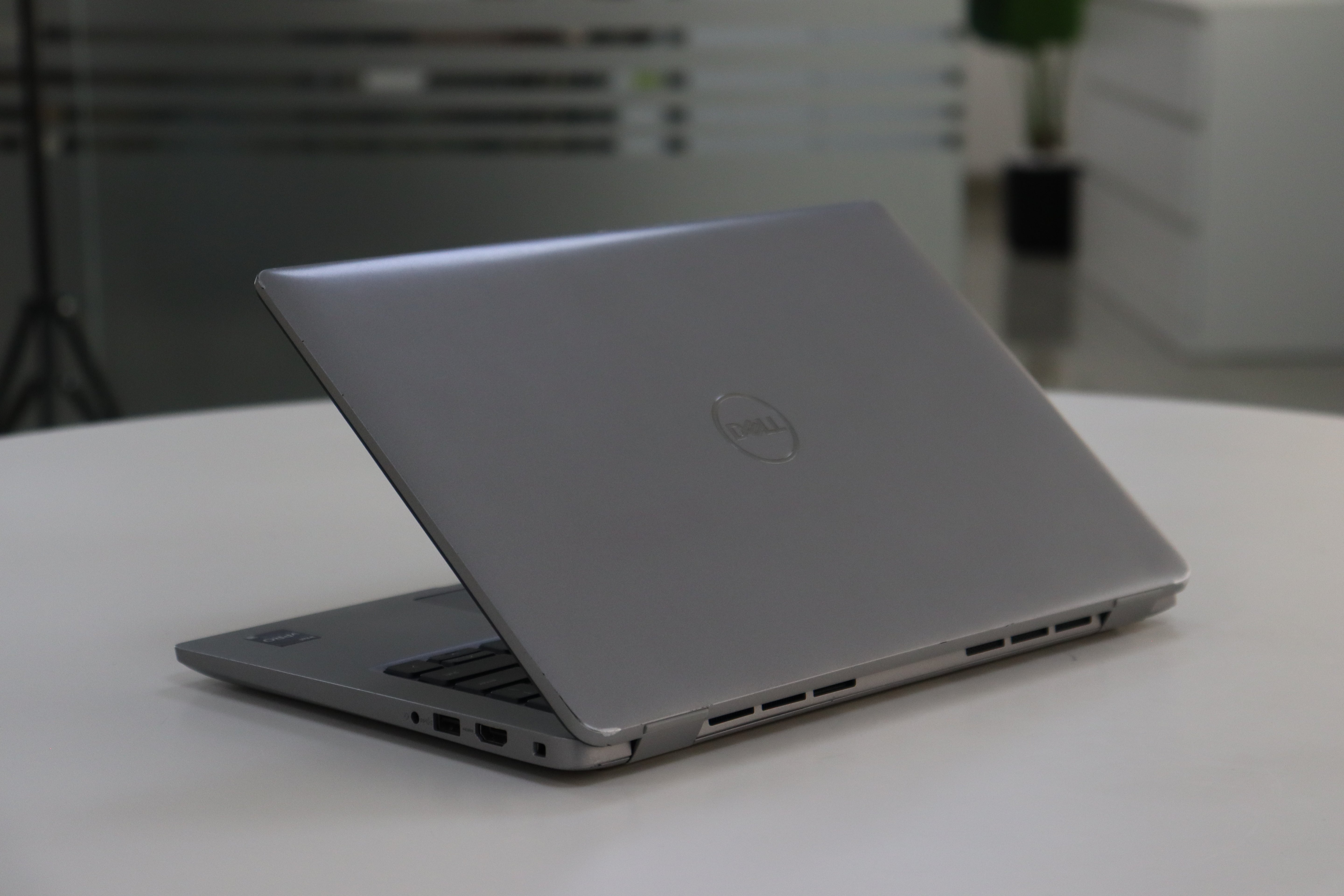 Dell Latitude 5440 SN:27708 product photo 6