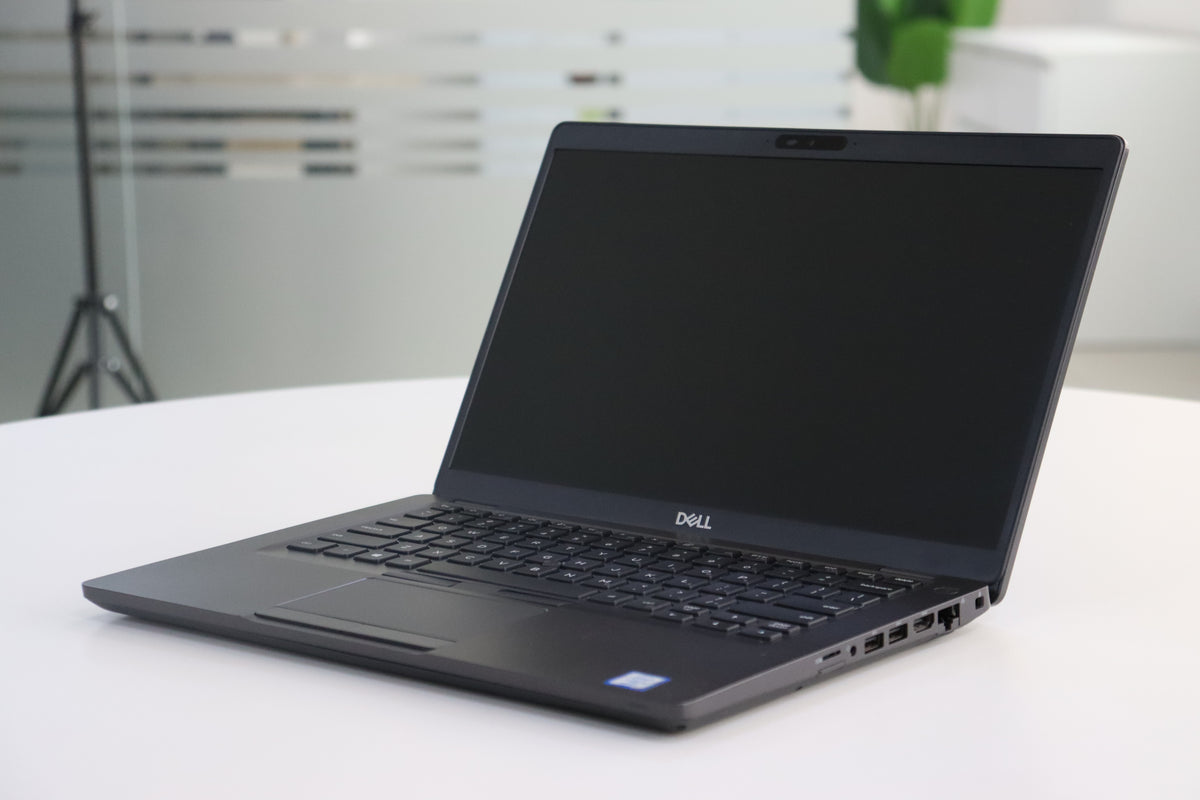Dell Latitude 5401 - top view