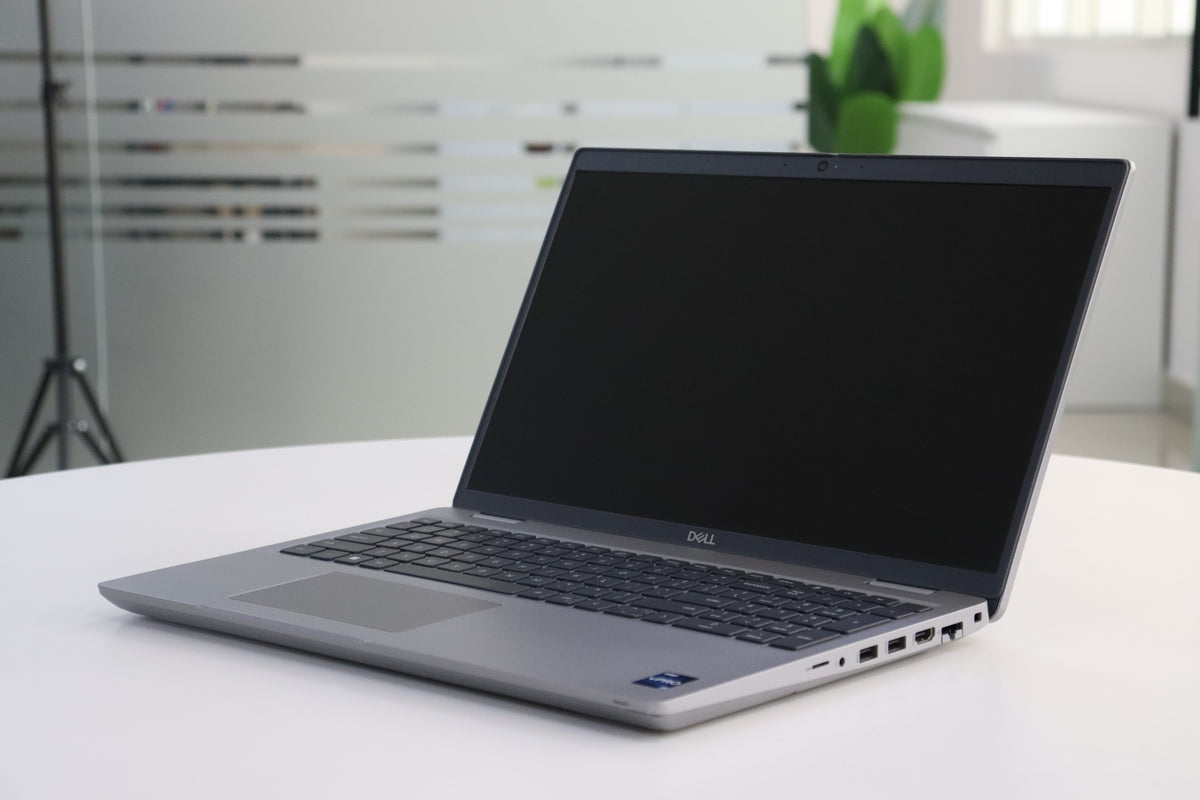 Dell Latitude 5531 SN:31130 product photo 2