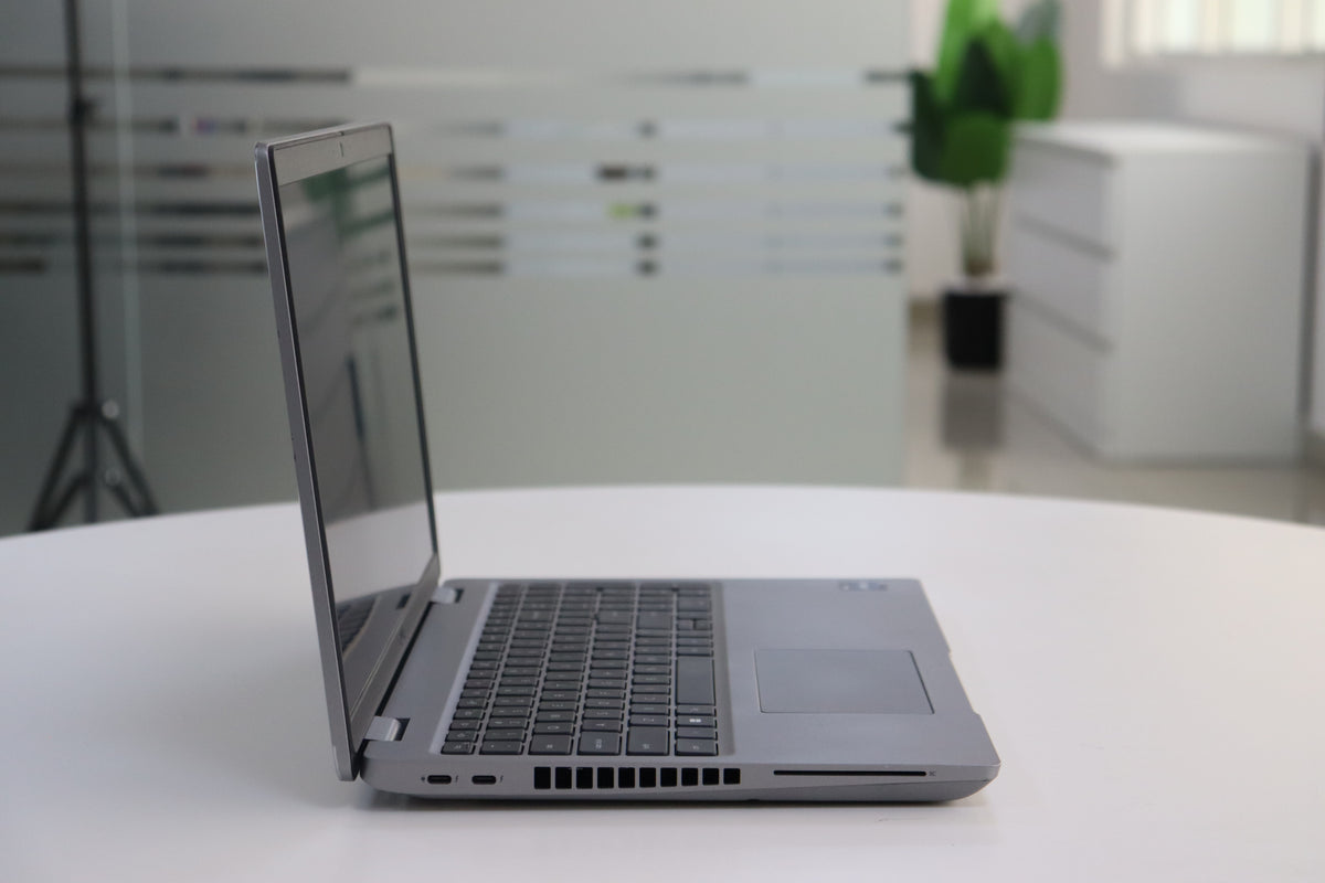 Dell Latitude 5531 SN:31130 product photo 4