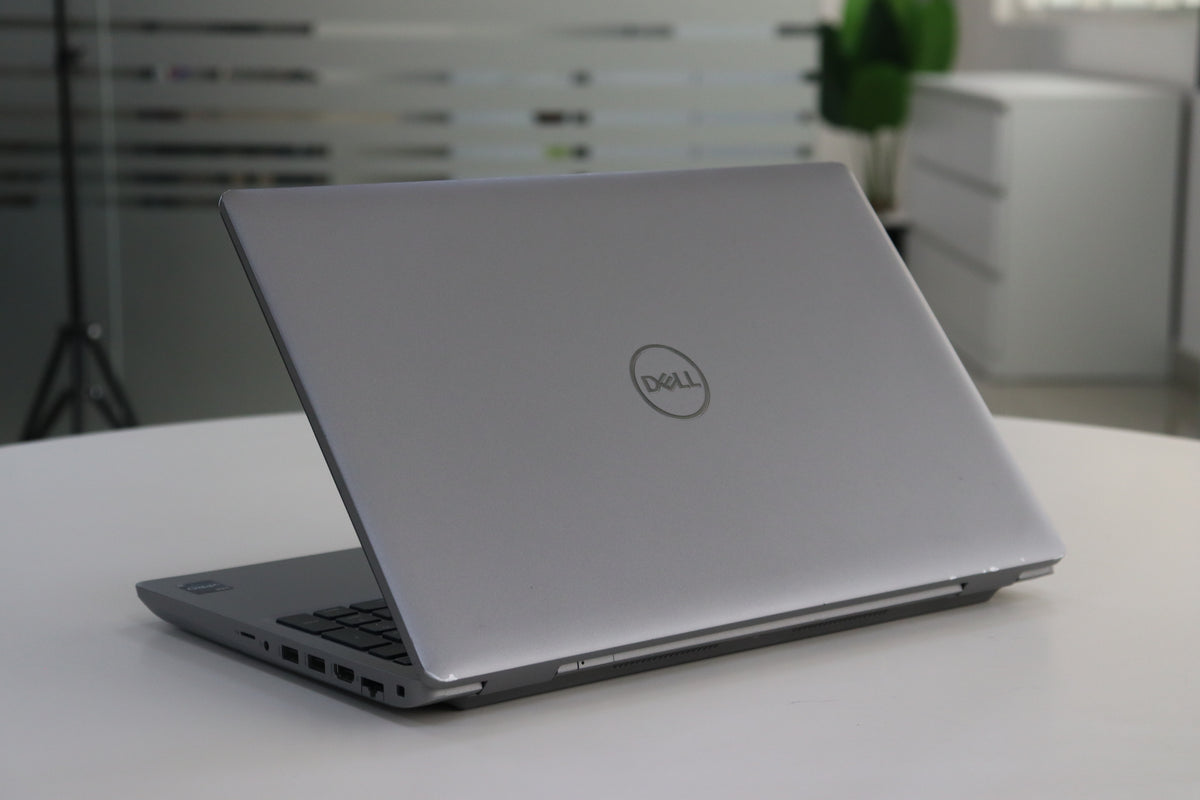 Dell Latitude 5531 SN:31130 product photo 6