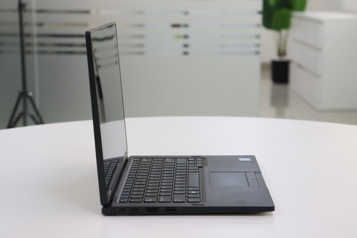 LATITUDE 7390 2-IN-1 104962932226 image_4