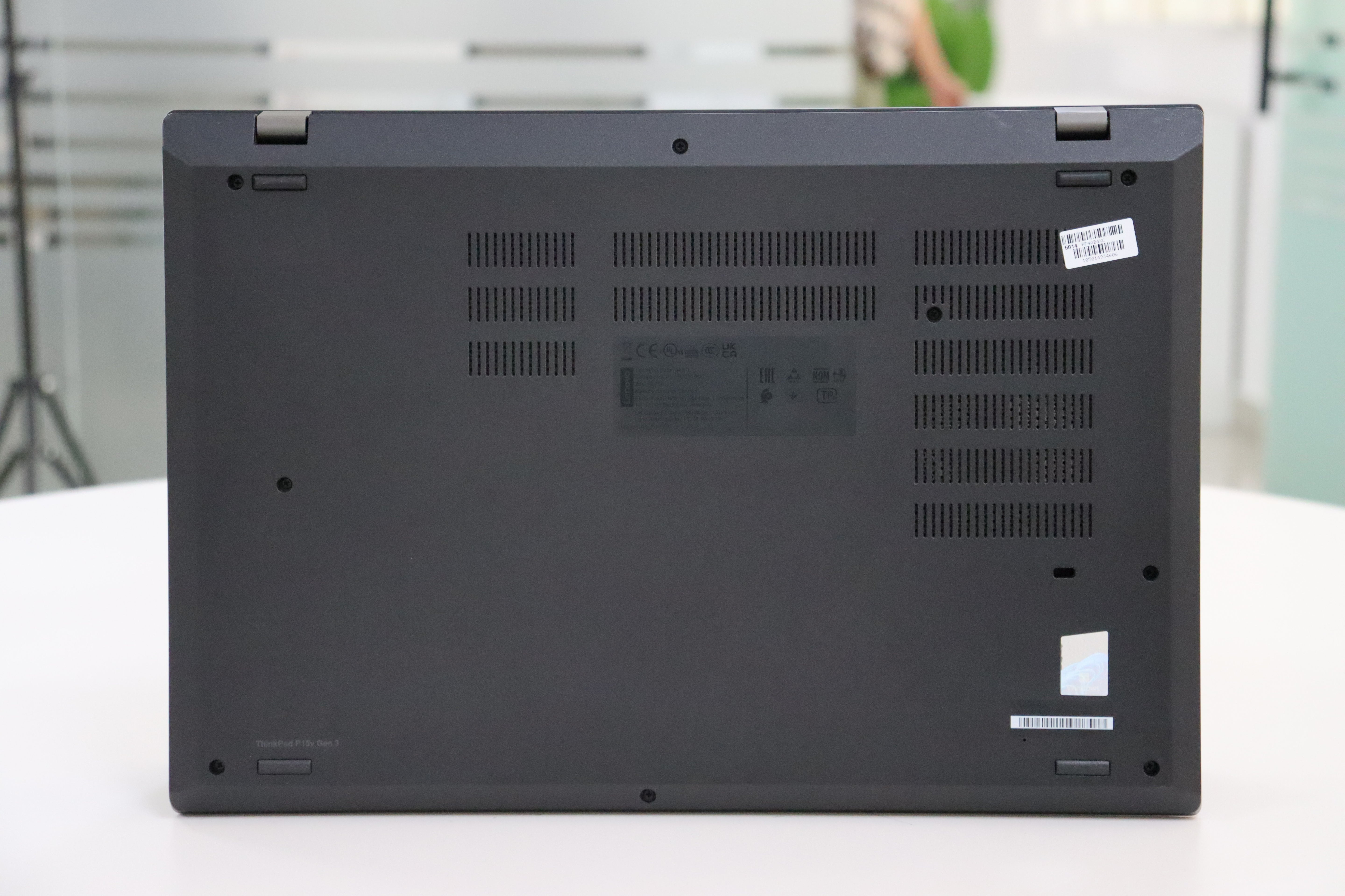 Lenovo ThinkPad P15v Gen 3 SN:34606 product photo 7