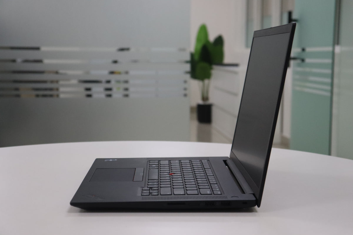 THINKPAD P1 GEN 5 105098945835 image_3