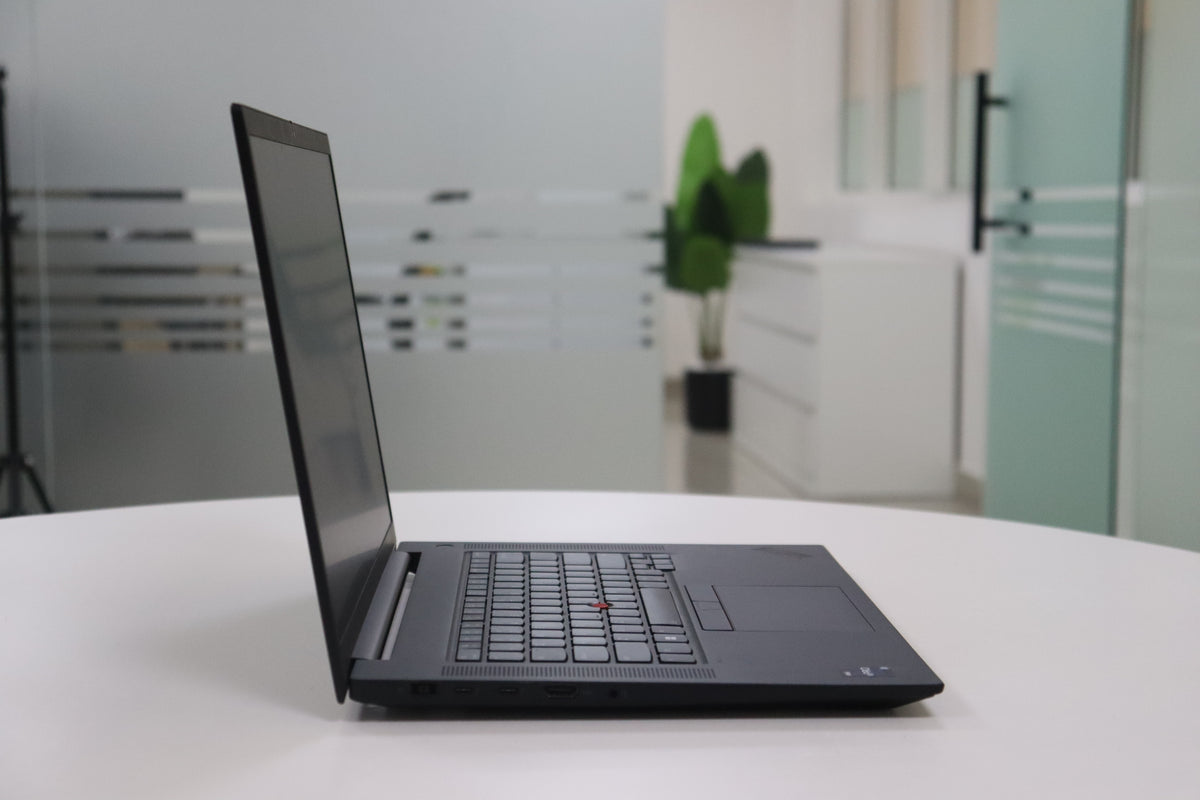 THINKPAD P1 GEN 5 105098945836 image_4