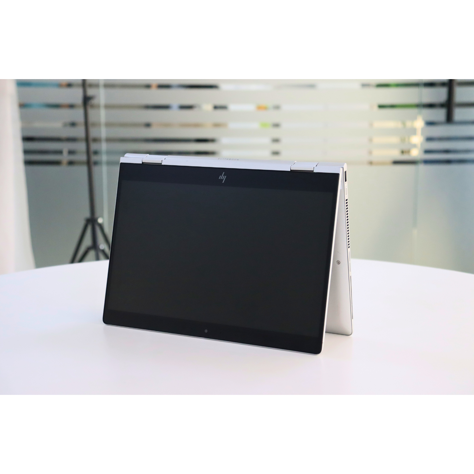 HP ELITEBOOK X360 830 G6: 8th Gen i5, 8GB RAM, 256GB SSD, SN:95734