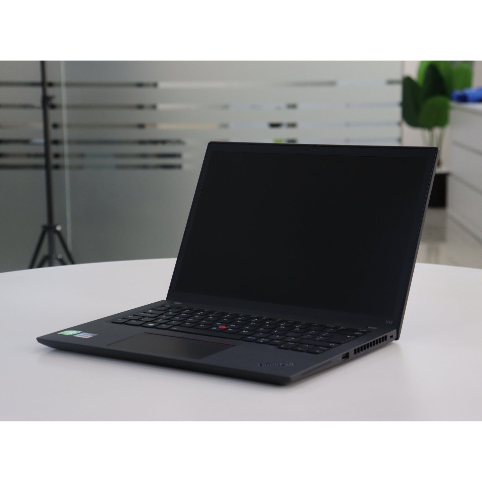 LENOVO THINKPAD X13 GEN 2: AMD RYZEN 5, 16GB RAM, 256GB SSD, SN:00660