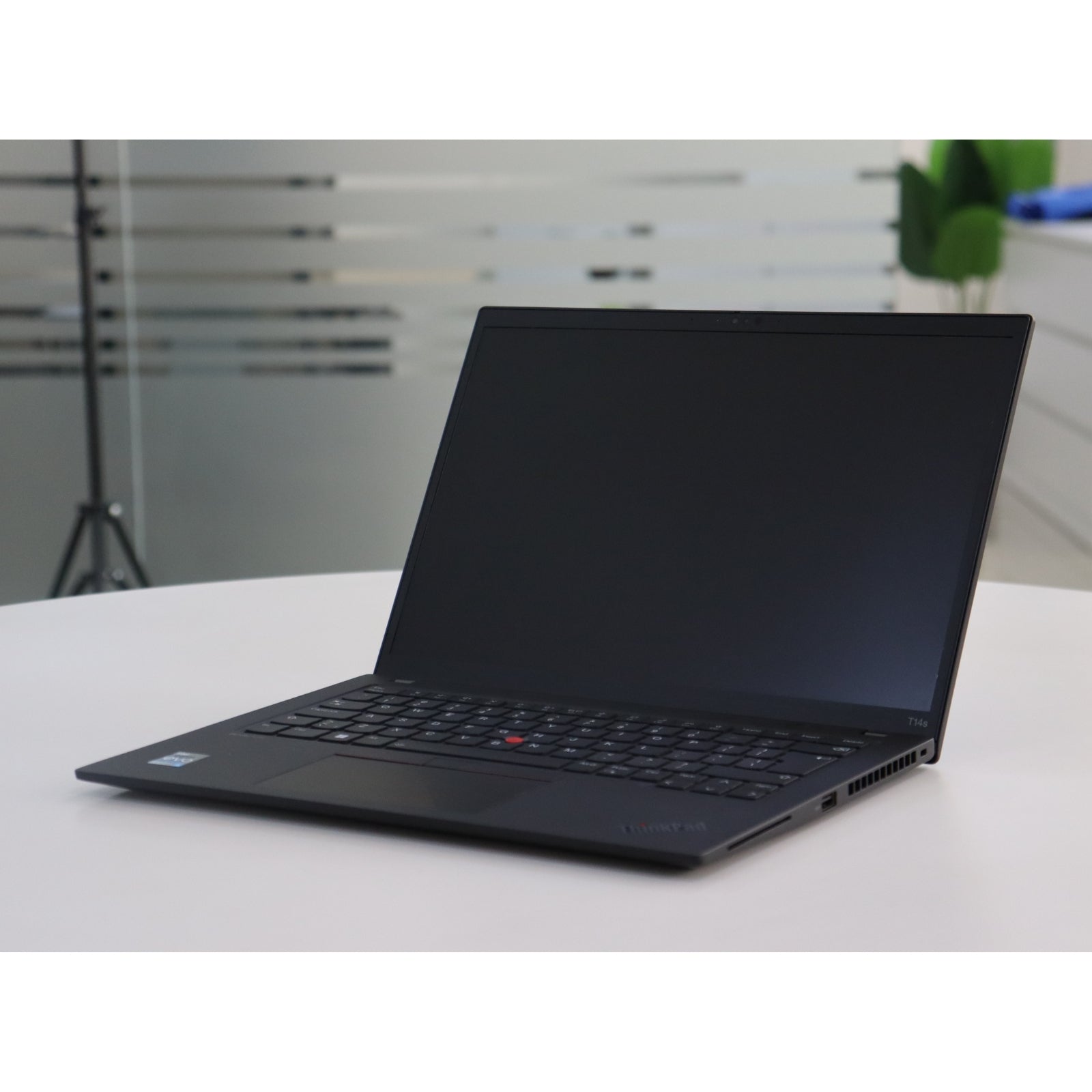 LENOVO THINKPAD T14S GEN 4: 13th Gen i5, 16GB RAM, 256GB SSD, SN:00460