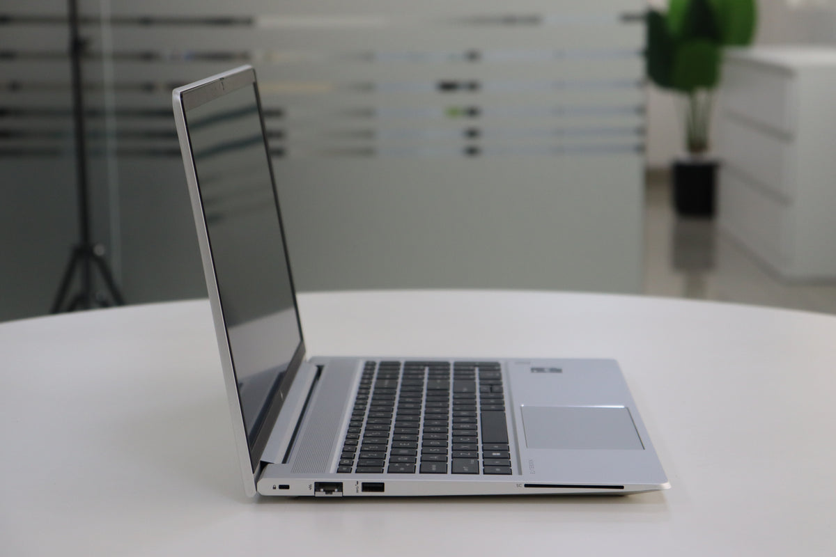 HP EliteBook 650 G10 SN:00381 product photo 4