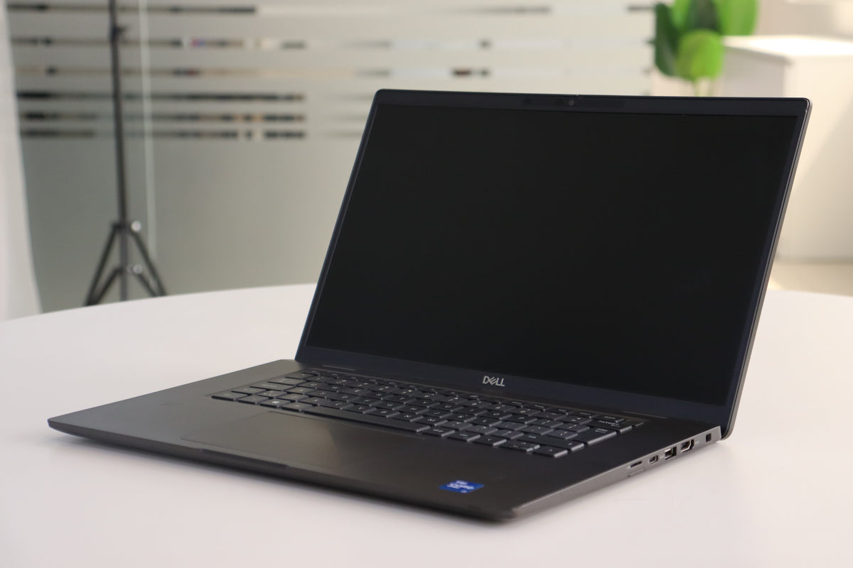 DELL LATITUDE 7520 laptop photo 2