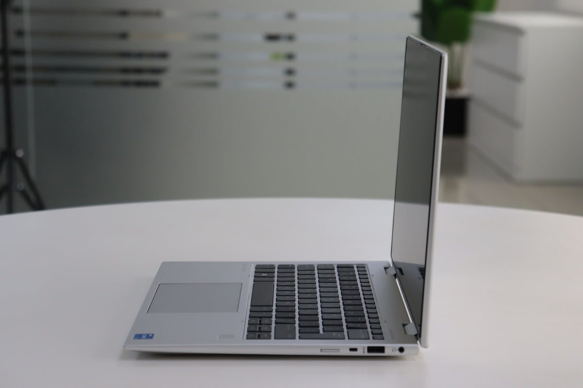 HP ELITE X360 830 G10 SN:00658 - product photo 3