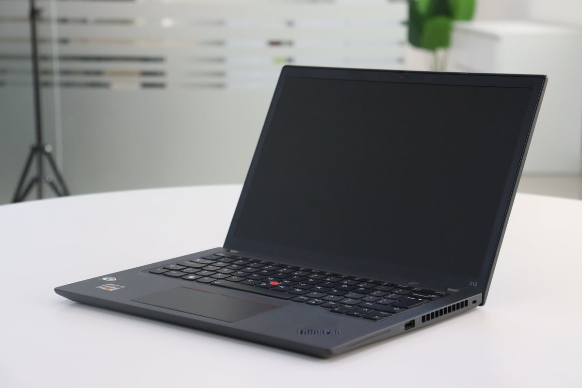 Lenovo ThinkPad X13 Gen 3 - angle view