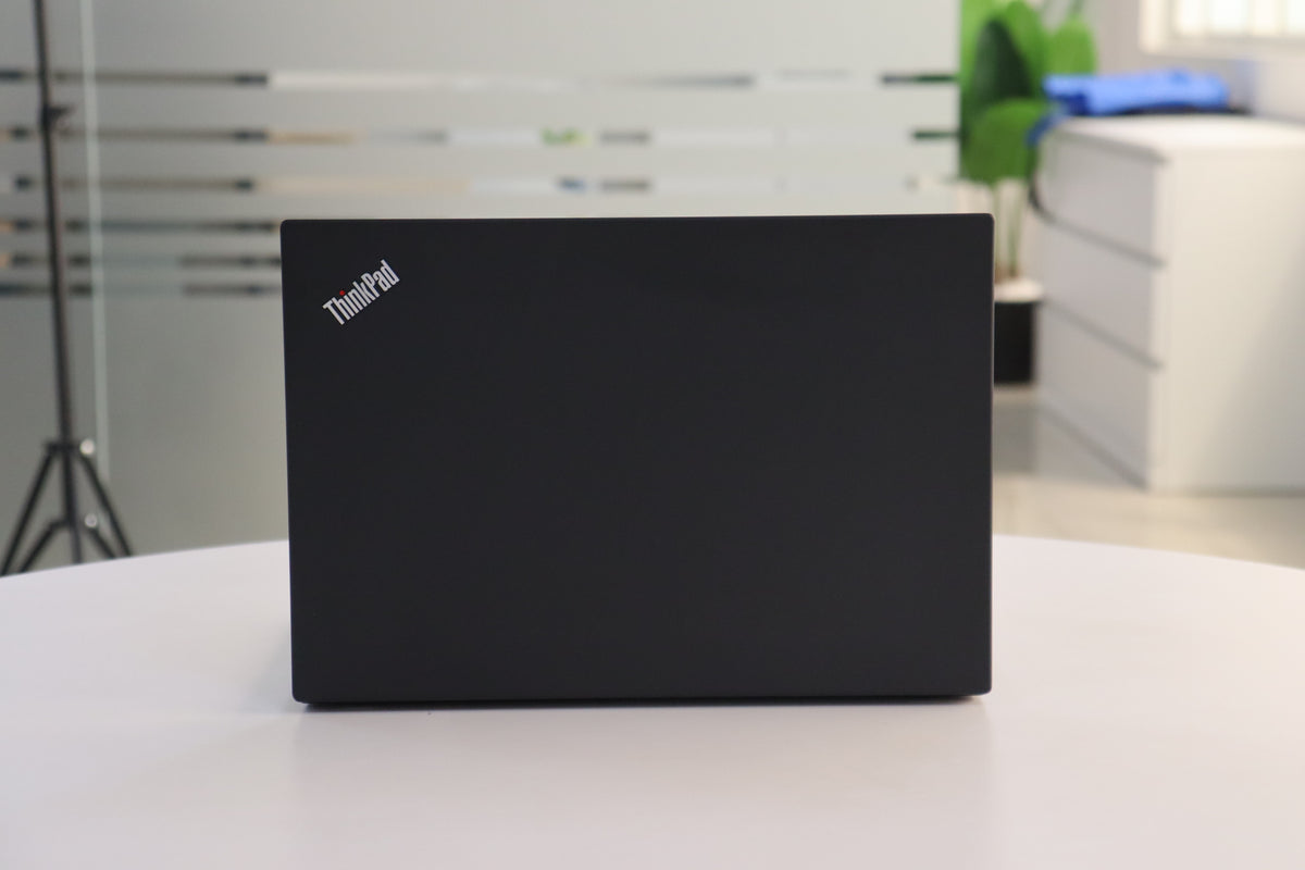LENOVO THINKPAD T14 GEN 1 SN:00180 rear view