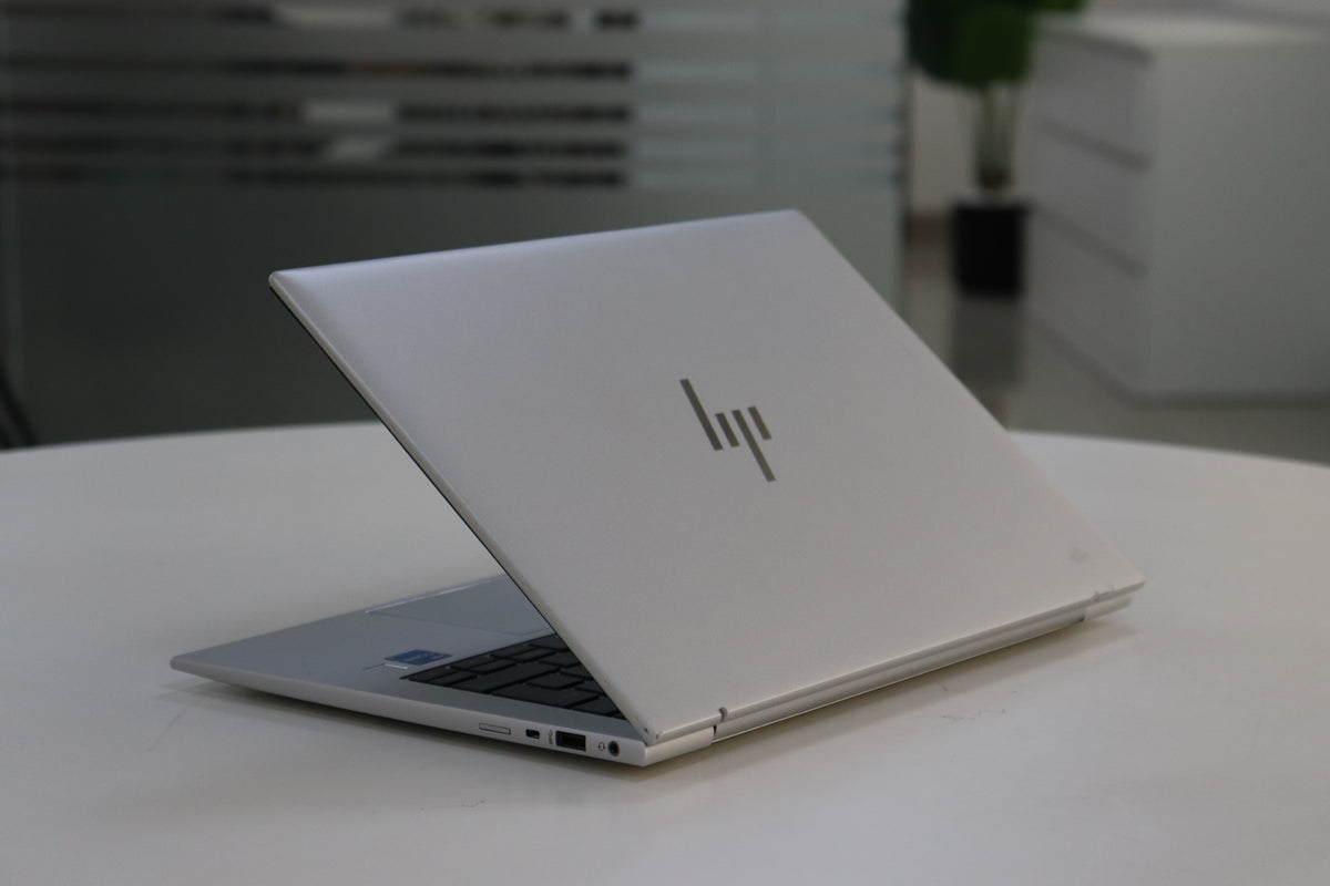 HP EliteBook 840 G10 SN:02067 product photo 6