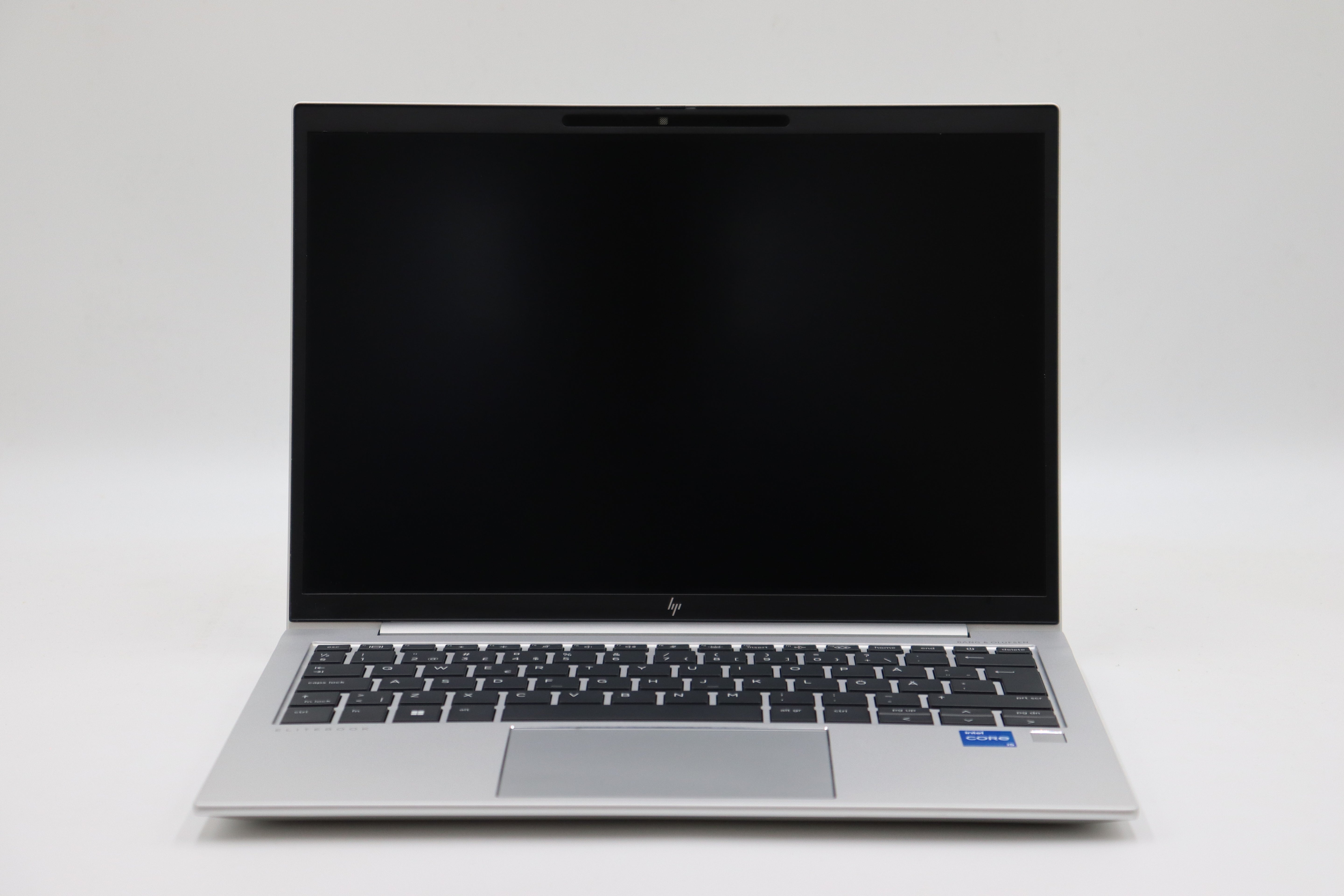 HP EliteBook 830 G10 SN:01175 product photo 1