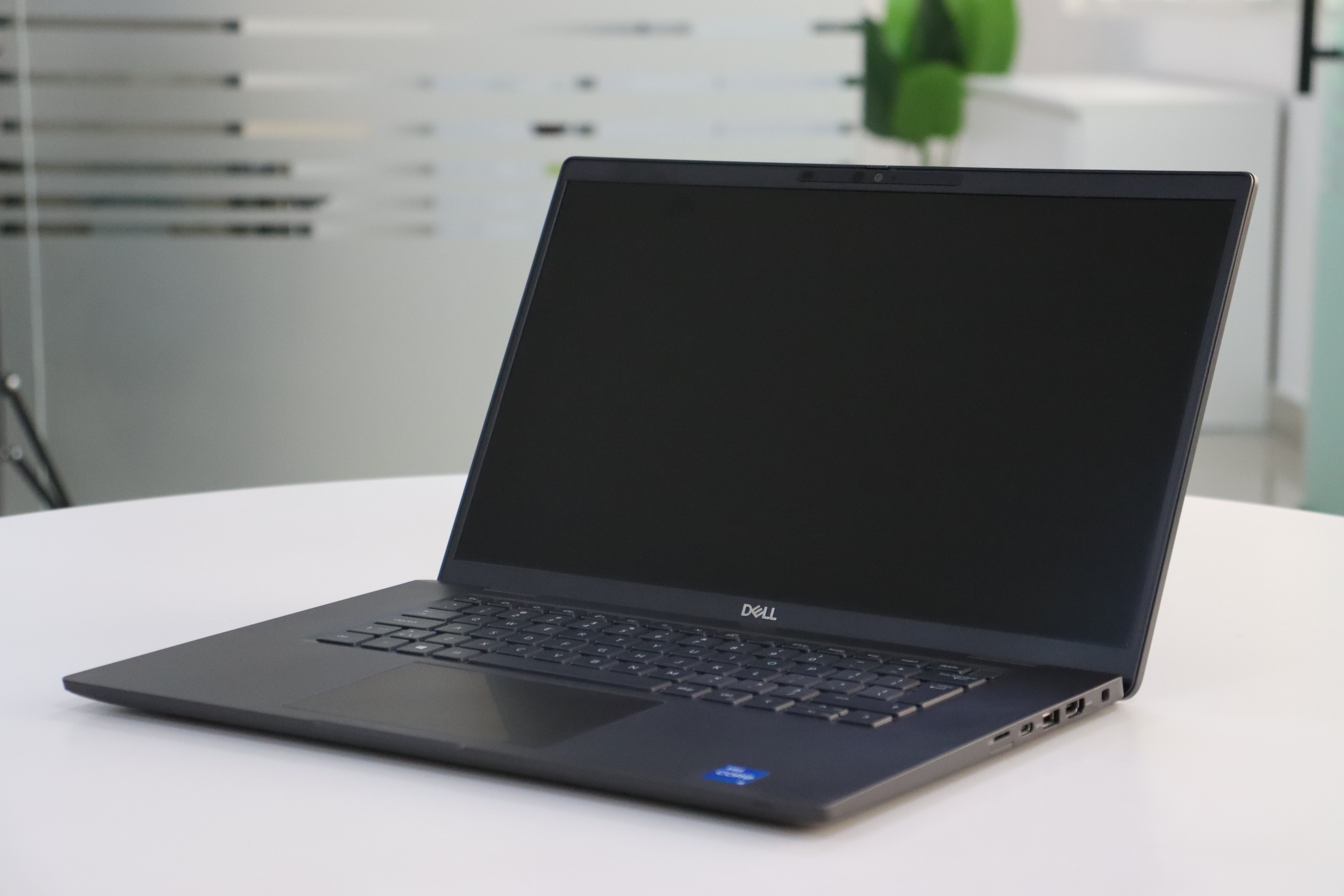 DELL LATITUDE 7520: 11th Gen i5, 16 GB RAM, 256 GB SSD, SN:01368